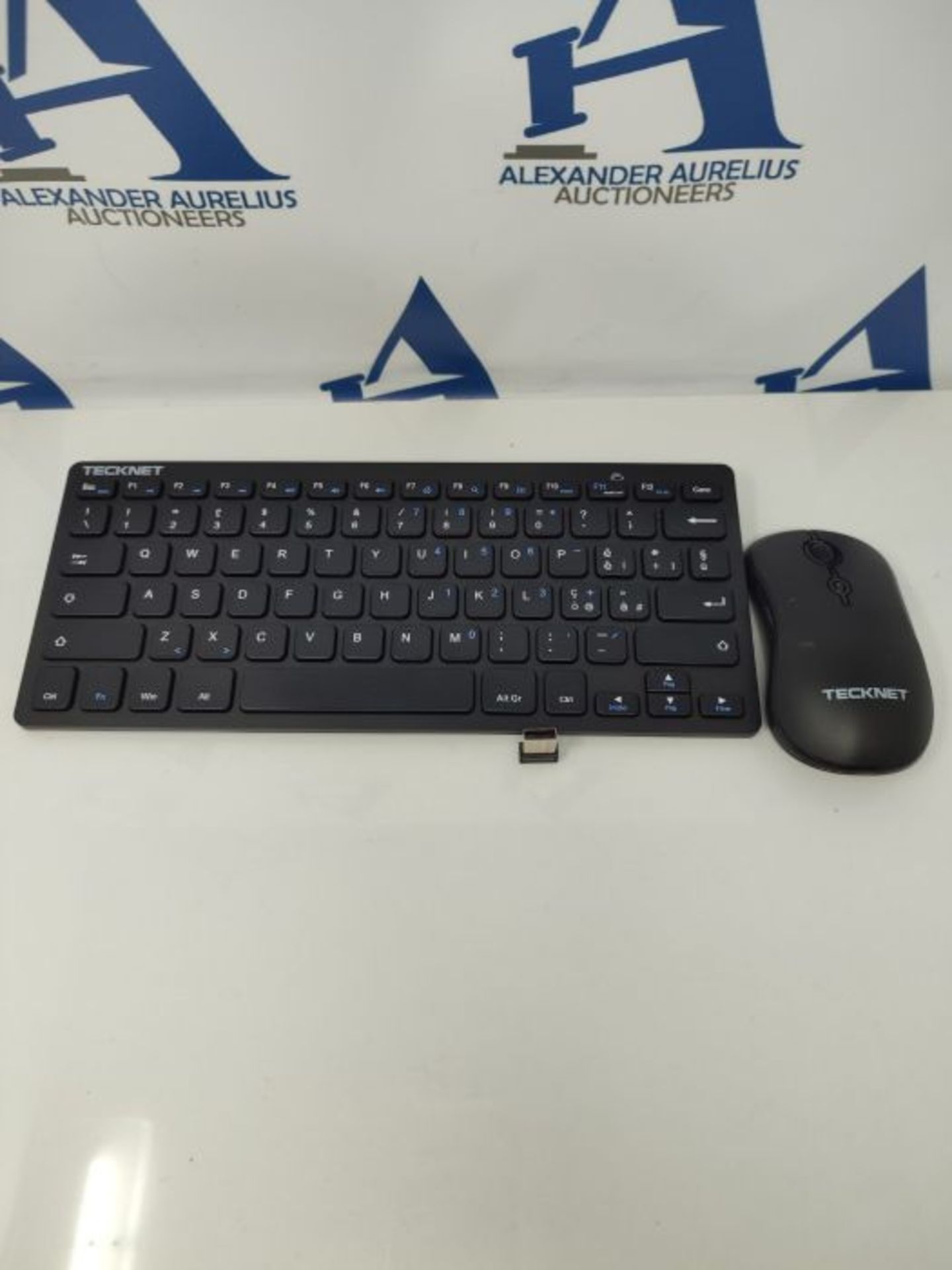 TECKNET Wireless Keyboard and Mouse Set, 2.4GHz Slim Full-Size Advanced Combo Wireless - Image 2 of 2