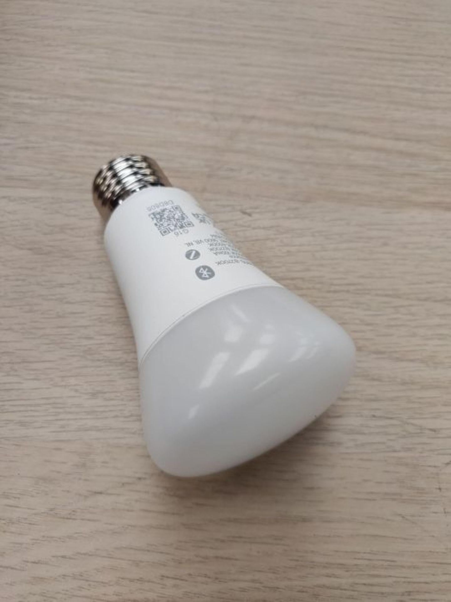 RRP £51.00 Philips Hue White Ambiance, ampoule LED connectÃ©e E27 Ã©quivalent 75W, compatible - Image 3 of 3