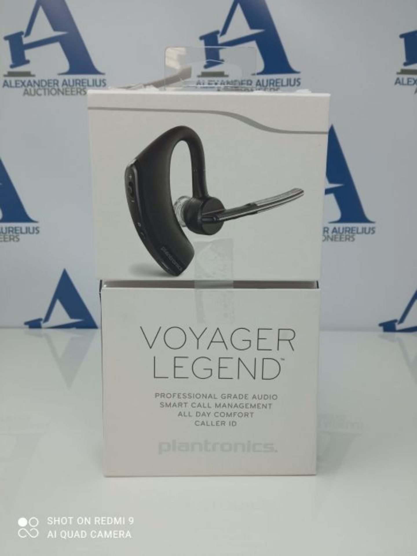 RRP £67.00 Plantronics - Voyager Legend (poly) - Bluetooth headset, one-ear (monaural) - connects - Image 2 of 3