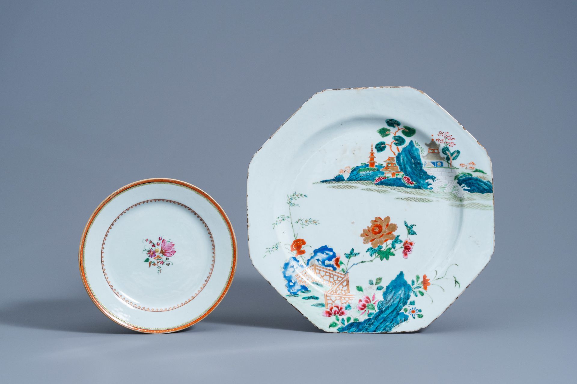 A varied collection of Chinese famille rose porcelain, 18th/19th C. - Bild 2 aus 9