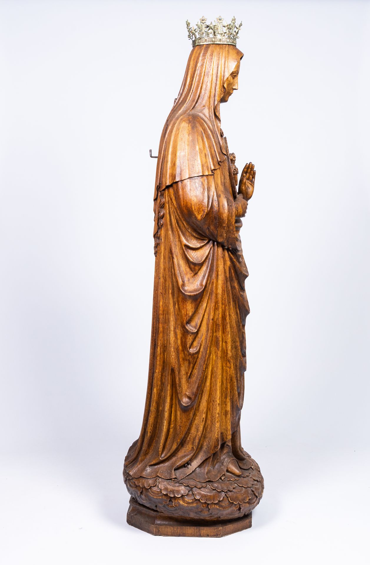 Belgian school, monogrammed D.B or C.B.: The Immaculate Heart of Mary, oak wood, dated 1906 - Image 4 of 13