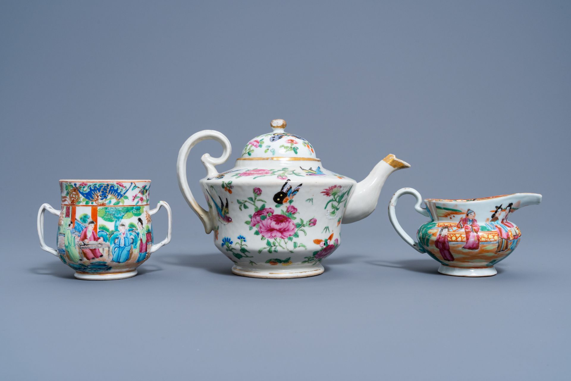 A varied collection of Chinese Canton famille rose porcelain, 19th/20th C. - Image 6 of 11