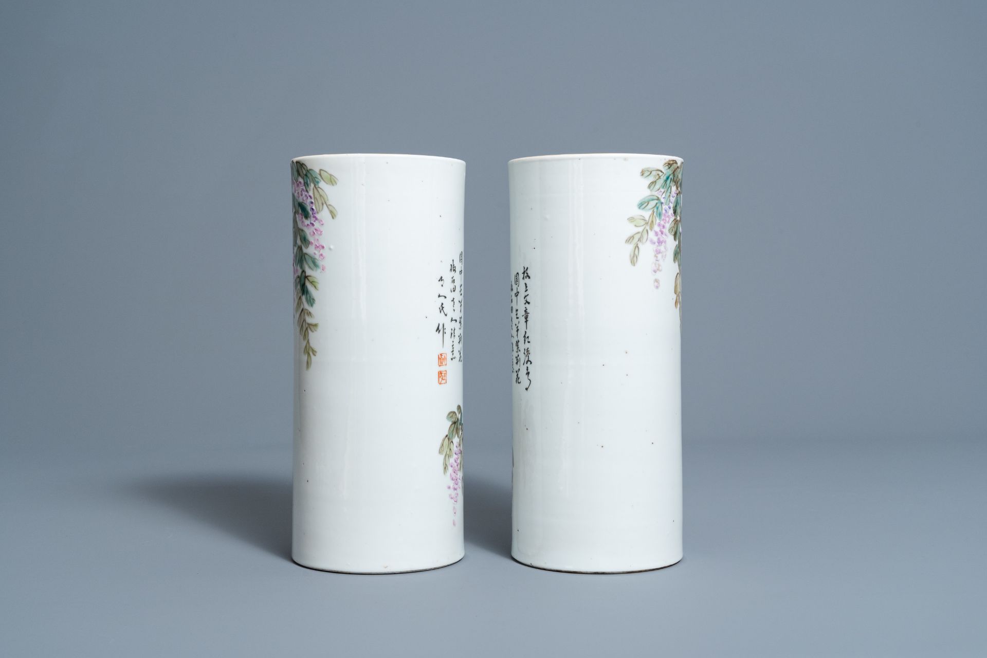 A pair of Chinese qianjiang cai hat stands with a bird on a blossoming branch, 19th/20th C. - Image 4 of 7