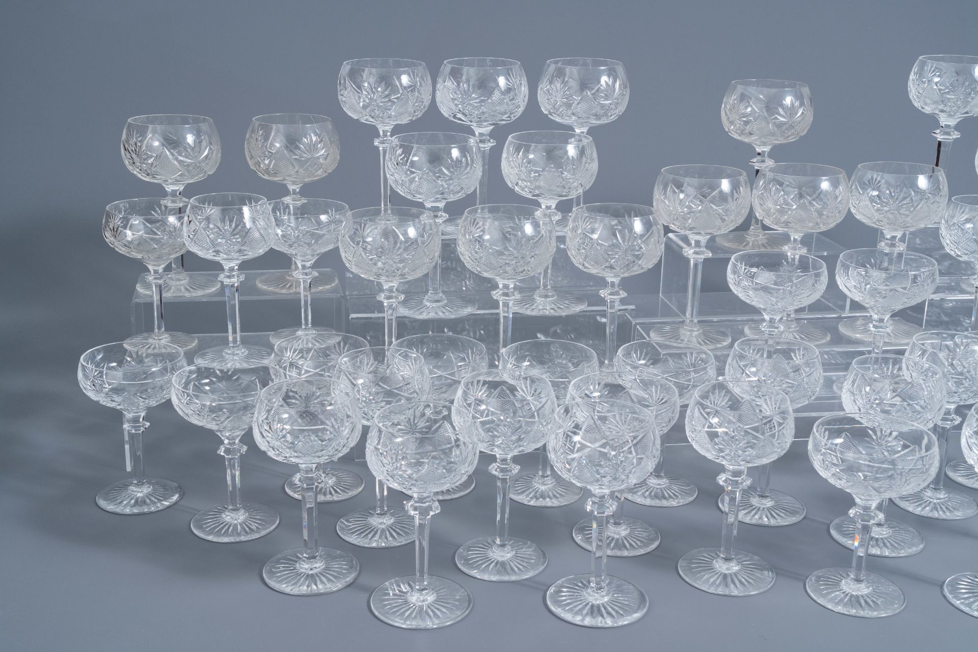 An extensive collection of clear crystal cut glasses, Val Saint Lambert, 20th C. - Bild 2 aus 9