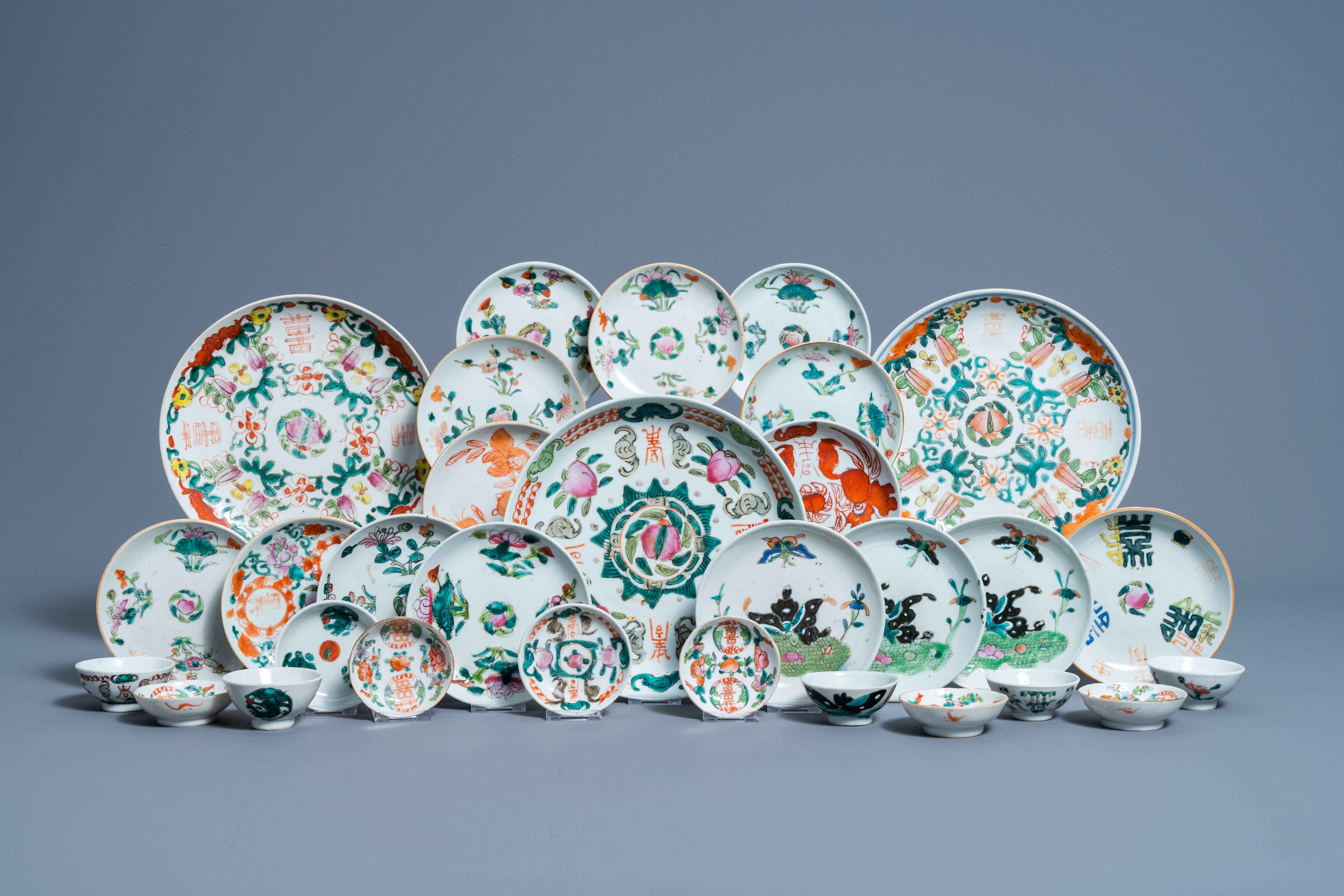 A varied collection of Chinese famille rose and iron red porcelain, 19th/20th C.