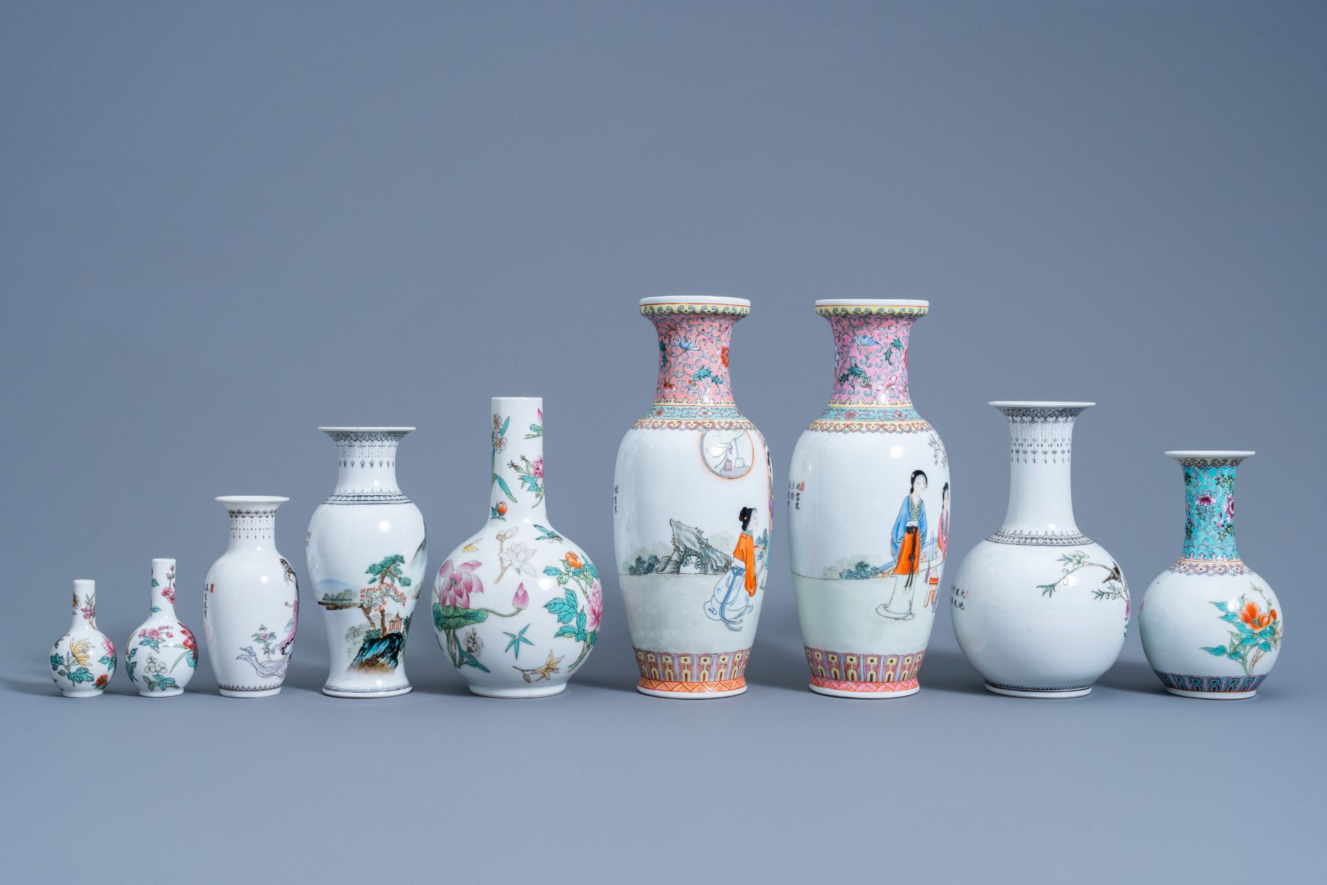 A varied collection of Chinese famille rose and qianjiang cai vases, 20th C. - Image 5 of 7