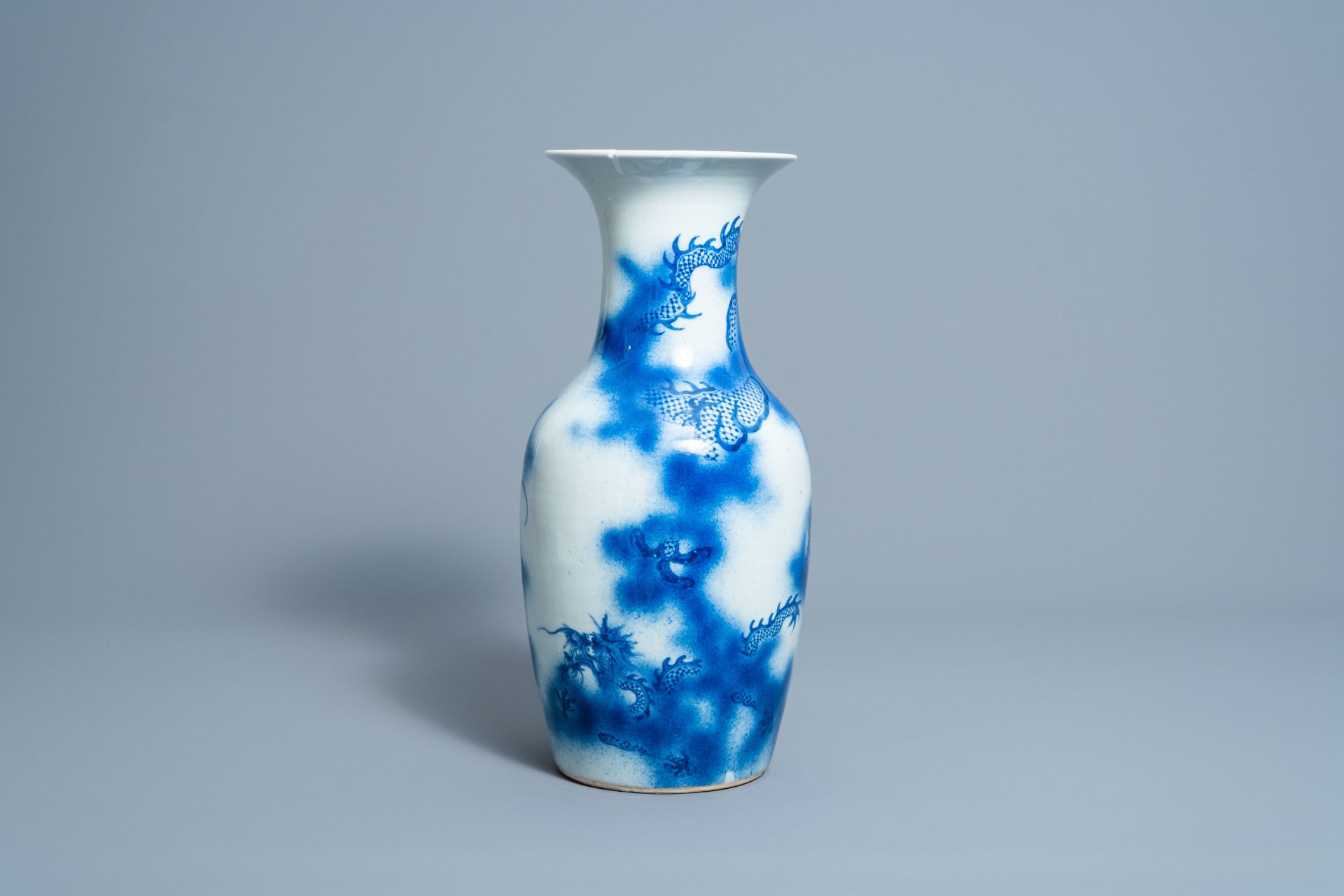 A Chinese blue and white 'dragons chasing the pearl' vase, 19th C. - Image 3 of 6