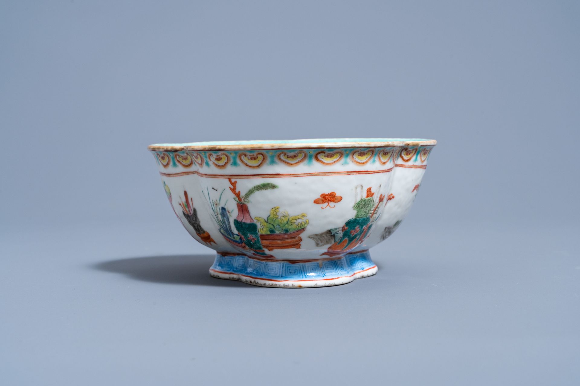 A three-lobed Chinese famille rose 'antiquities' bowl, Daoguang mark and of the period - Image 4 of 8