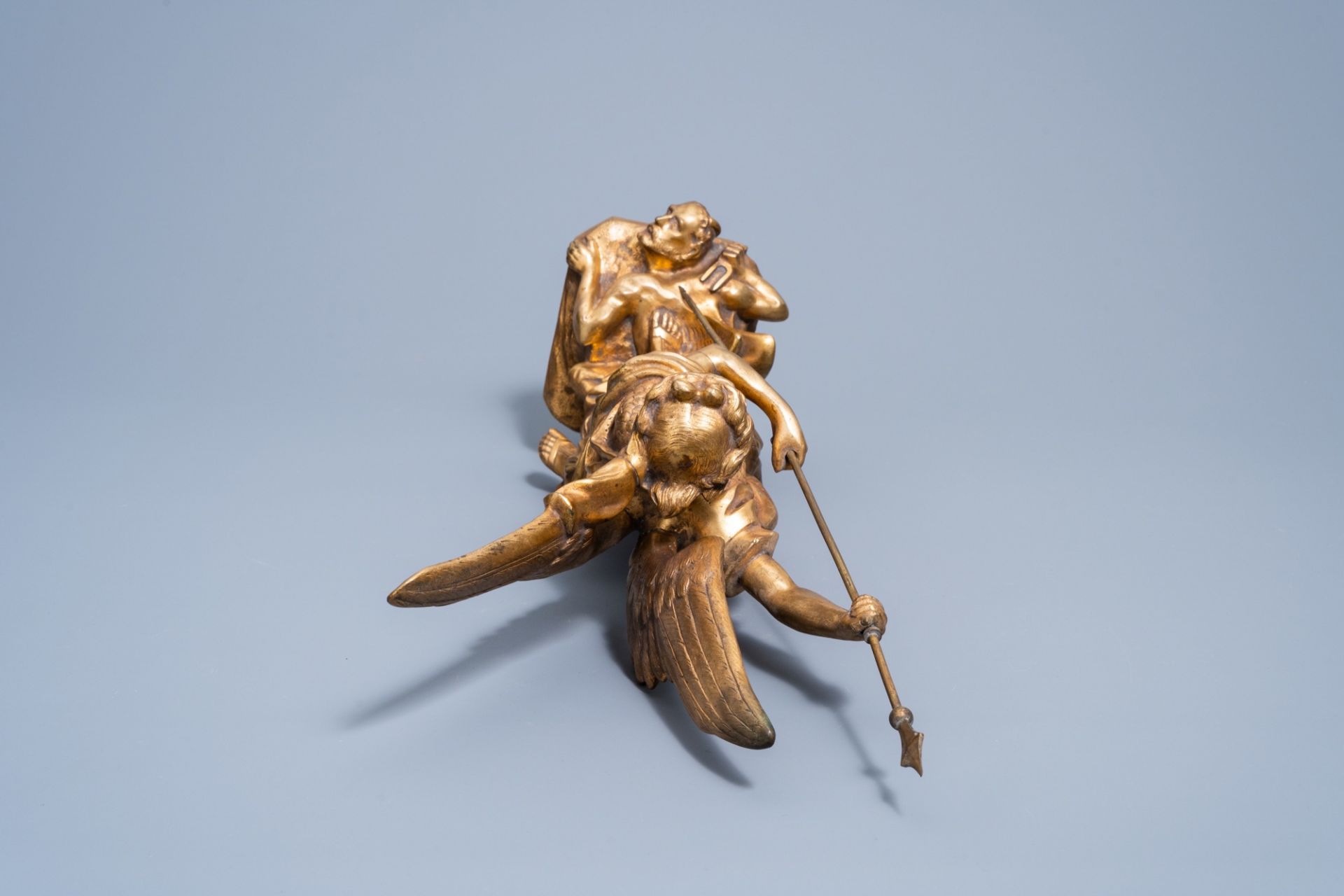 European school: Saint Michael the Archangel slaying the devil, gilt bronze, 19th/20th C. - Image 7 of 9