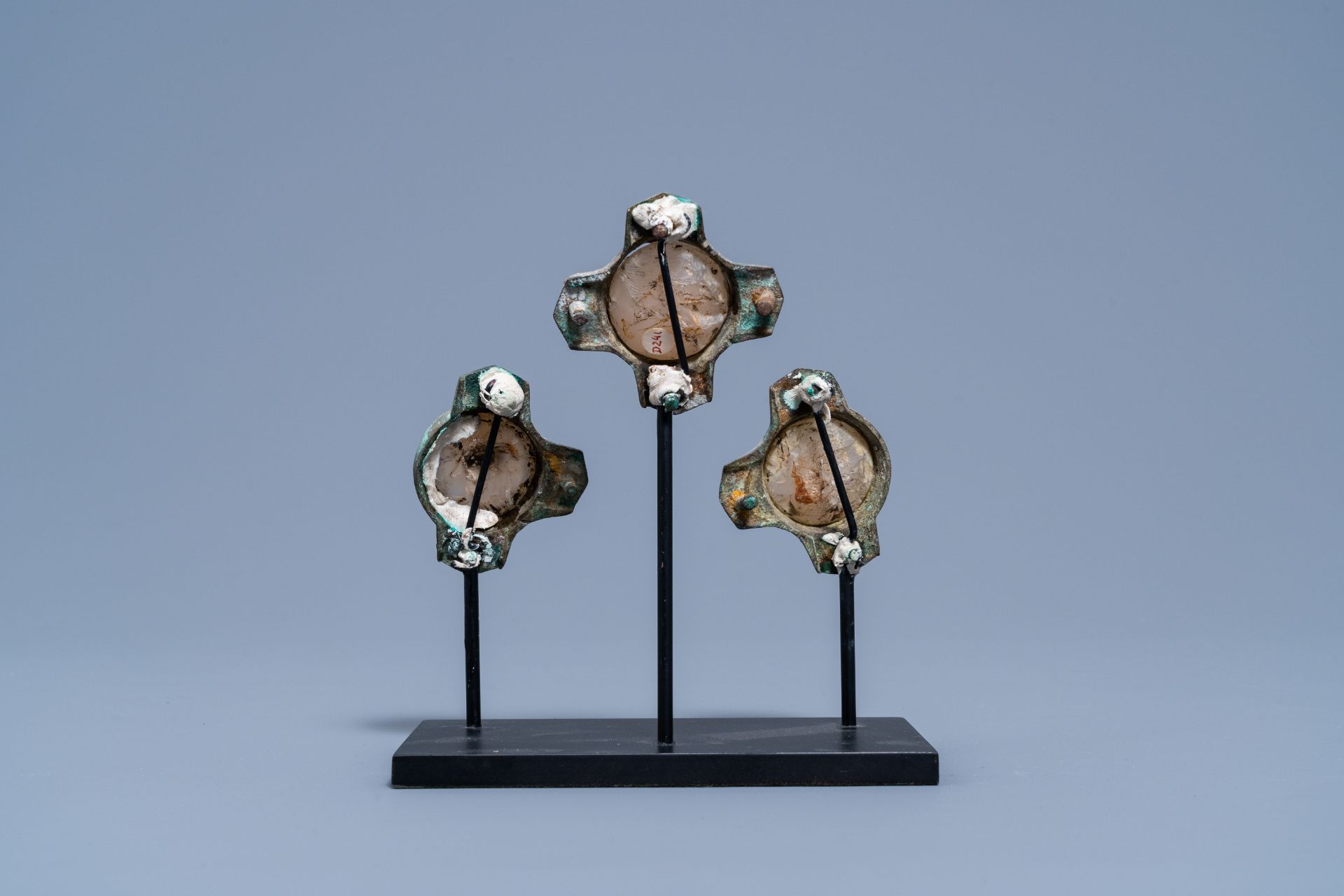 Three Chinese gilt bronze and agate fragments of a horse's headdress, most probably 2nd C. - Image 6 of 7