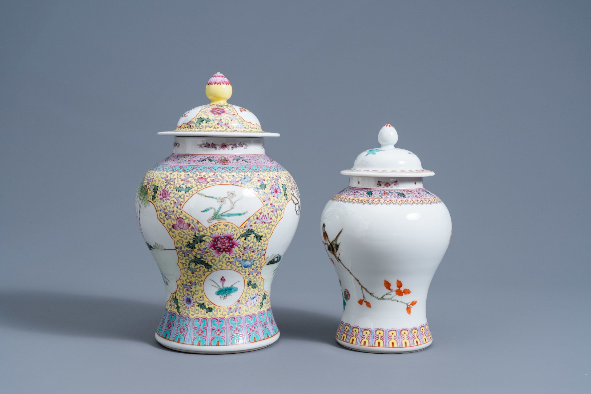 Two Chinese famille rose vases and covers and a plate with figures in a garden, Republic, 20th C. - Image 5 of 9