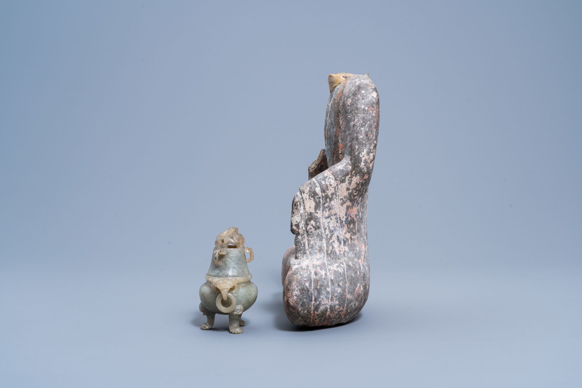 A Chinese jade bi disc, a jade•te censer and a Wei-style sculpture, 20th C. and/or earlier - Image 5 of 9