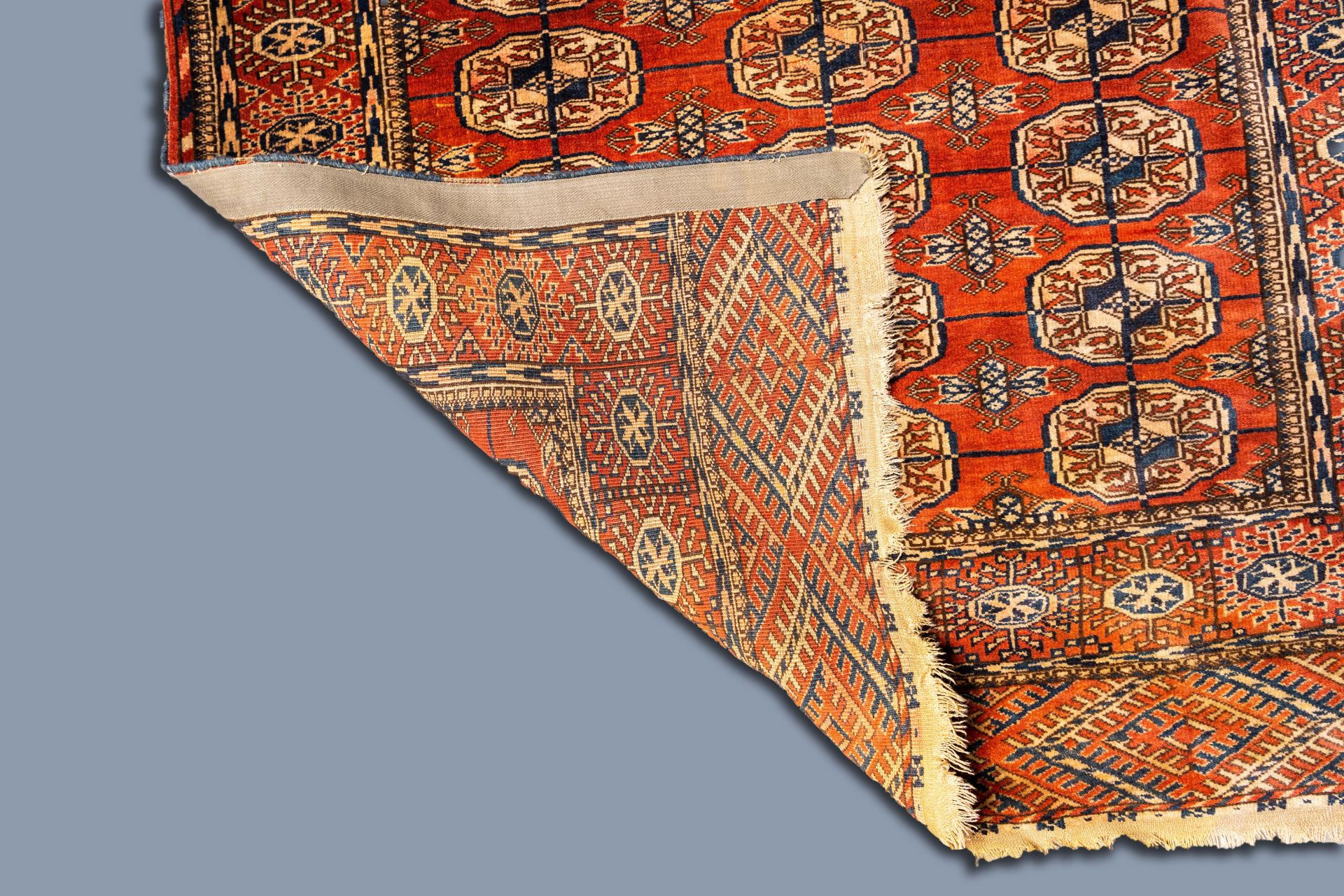 A Turkmen Tekke rug, wool on cotton, 19th C. - Image 3 of 3