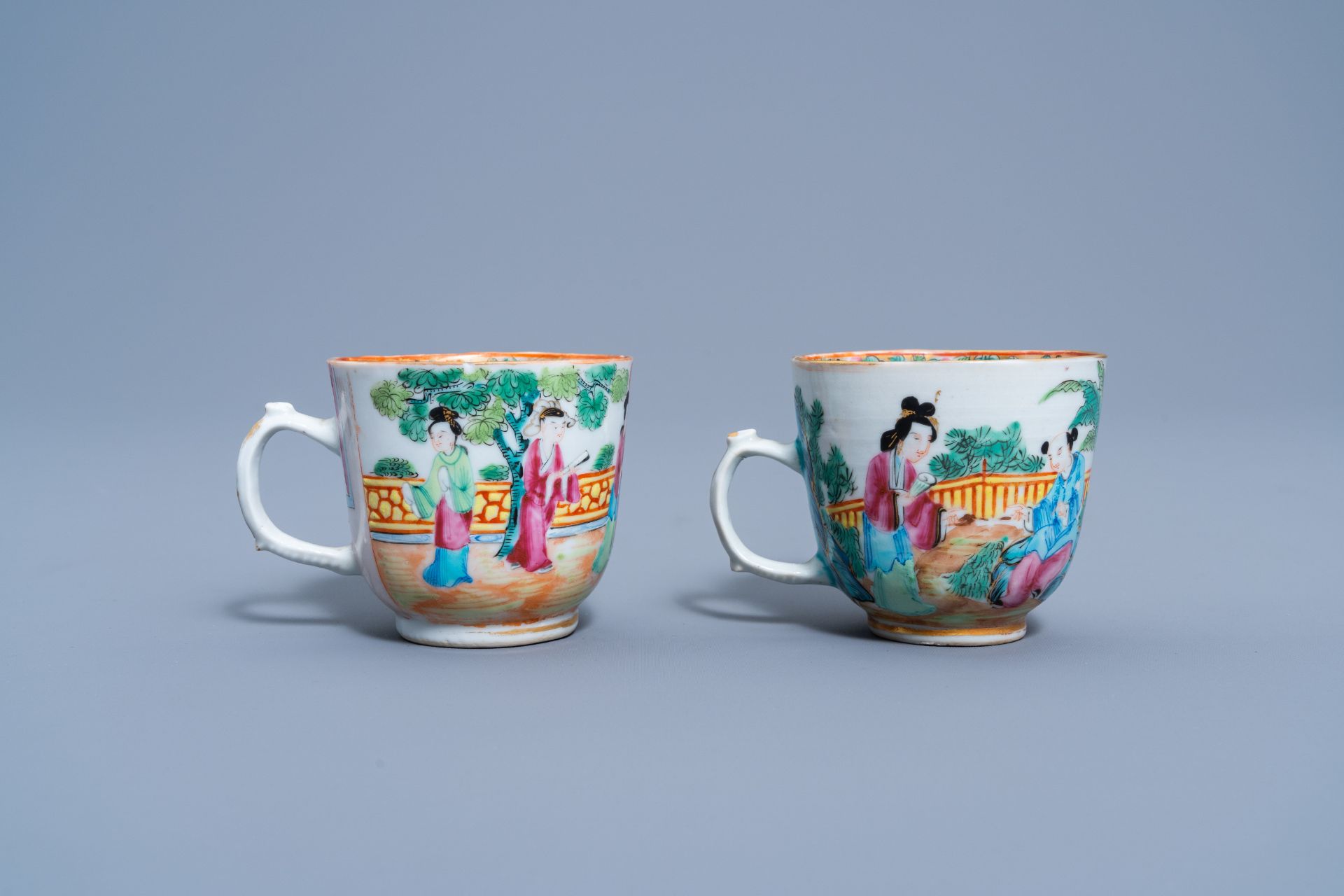 A varied collection of Chinese Canton famille rose porcelain, 19th C. - Image 12 of 15