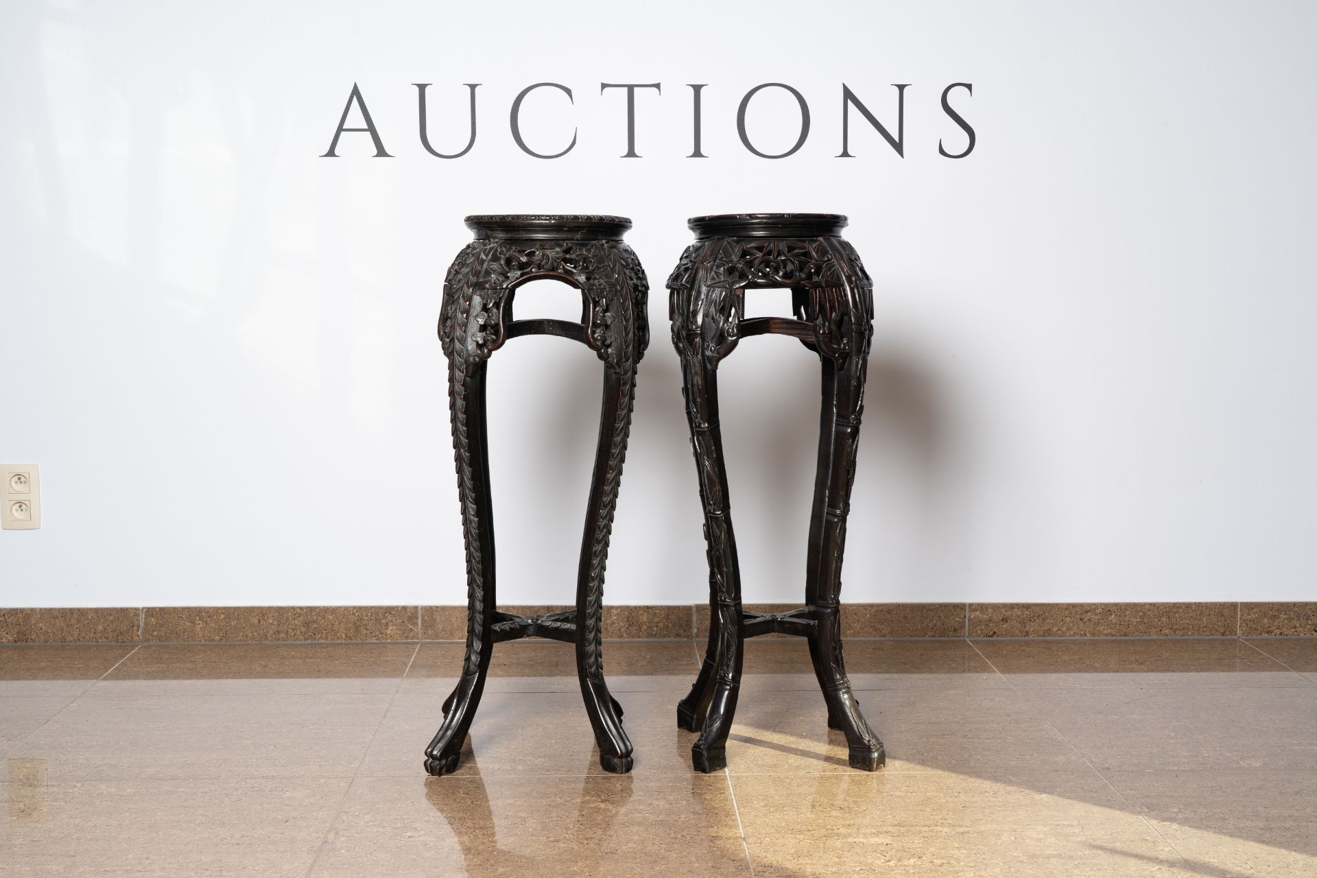 Two Chinese carved wood stands with marble top, 19th/20th C. - Image 4 of 8