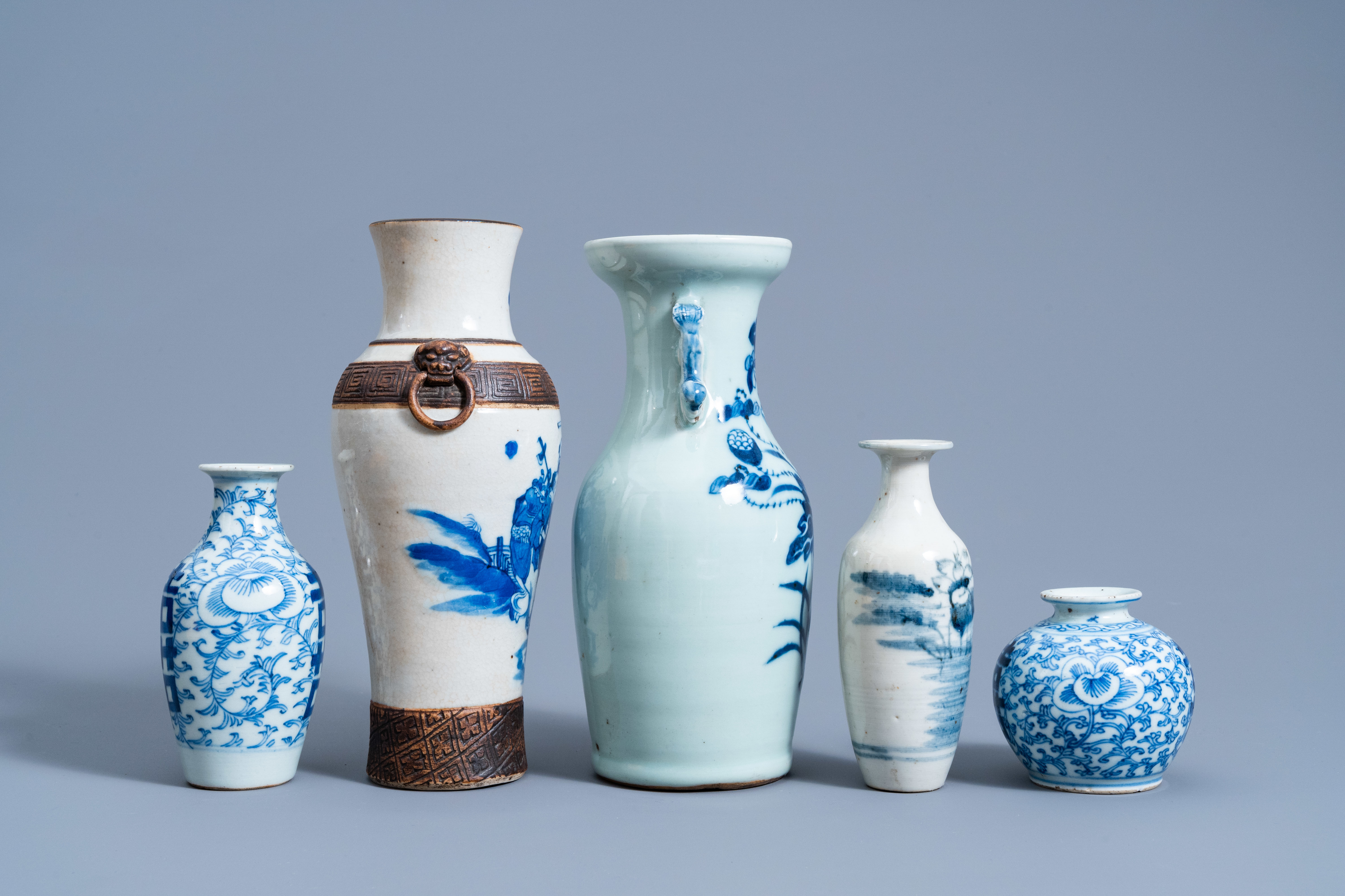 Ten various Chinese blue en white vases, 19th/20th C. - Image 11 of 13