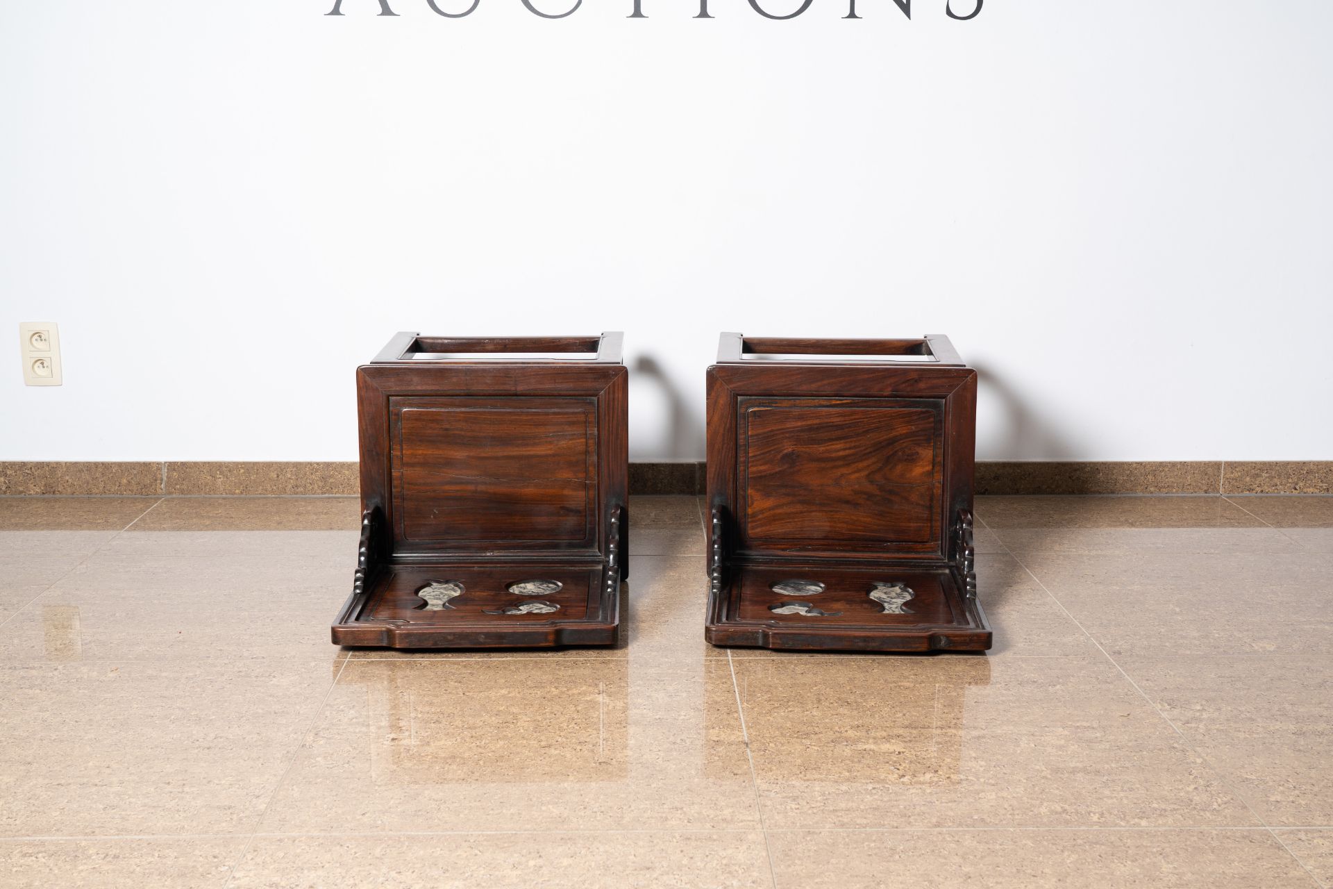 A pair of Chinese wood chairs with dreamstone plaques, 19th/20th C. - Image 7 of 8