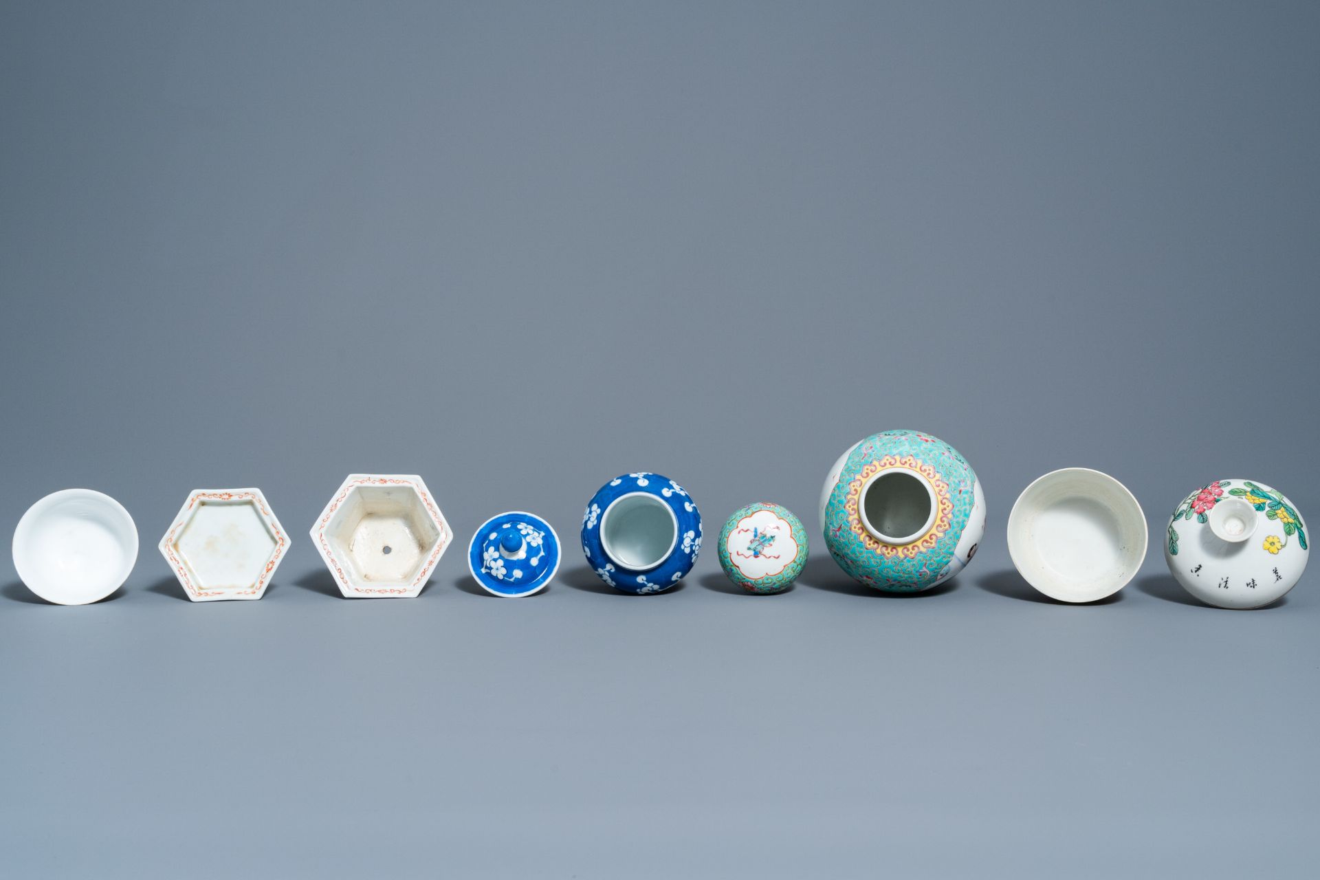 A varied collection of Chinese blue, white, famille rose andÊ qianjiang cai porcelain, Kangxi and la - Image 12 of 15