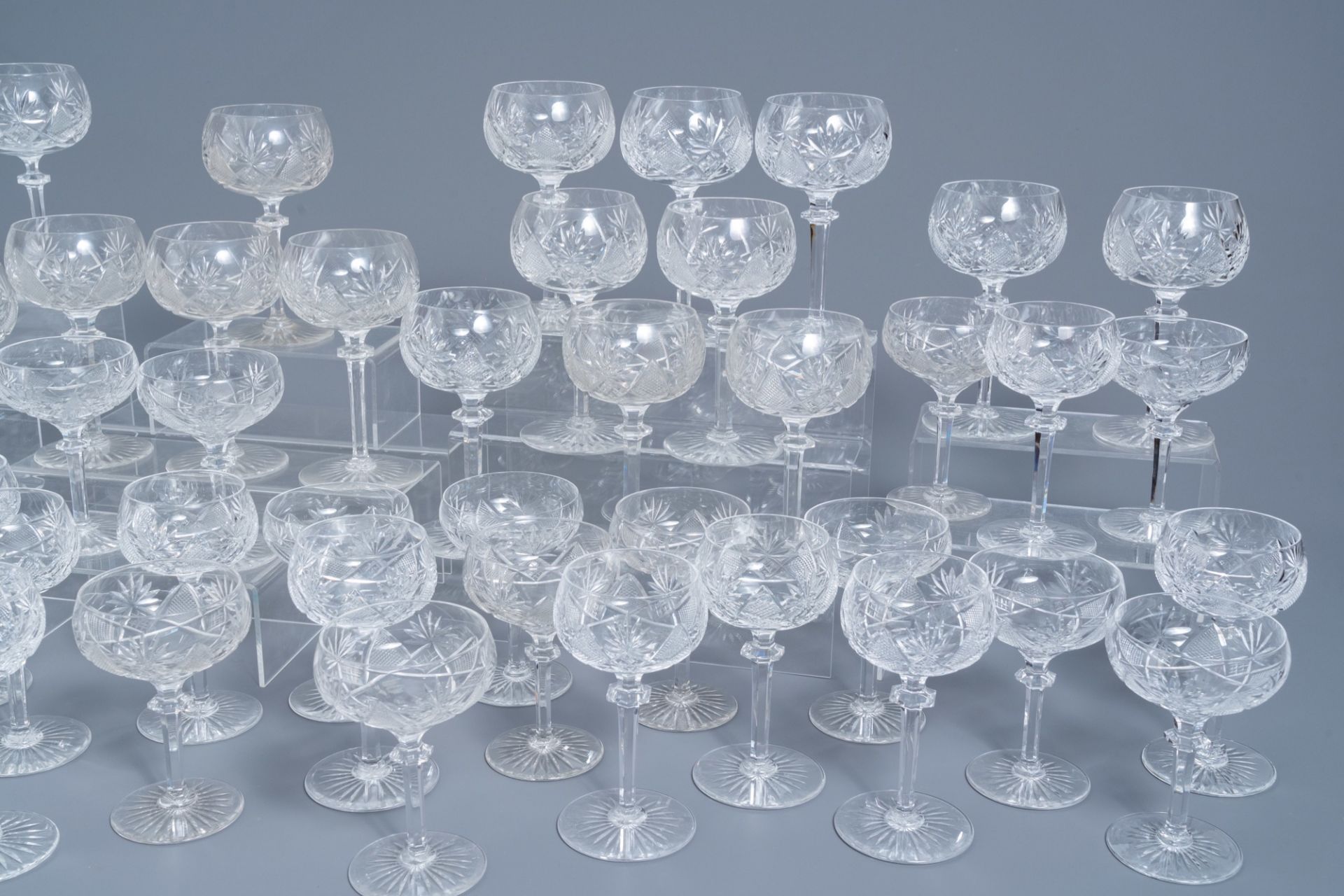 An extensive collection of clear crystal cut glasses, Val Saint Lambert, 20th C. - Bild 5 aus 9