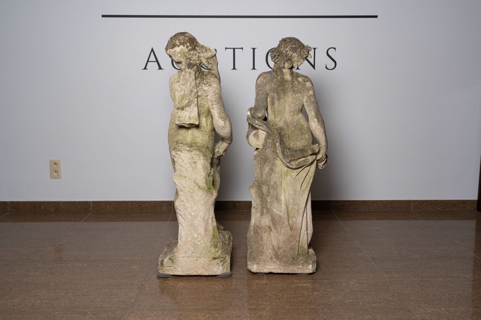 After the antique: Two imposing composite garden statues, most probaly Italy, 20th C. - Image 5 of 8