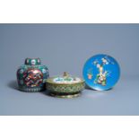 Two Chinese cloisonnŽ jars and covers and a 'flower vases' plate, 20th C.