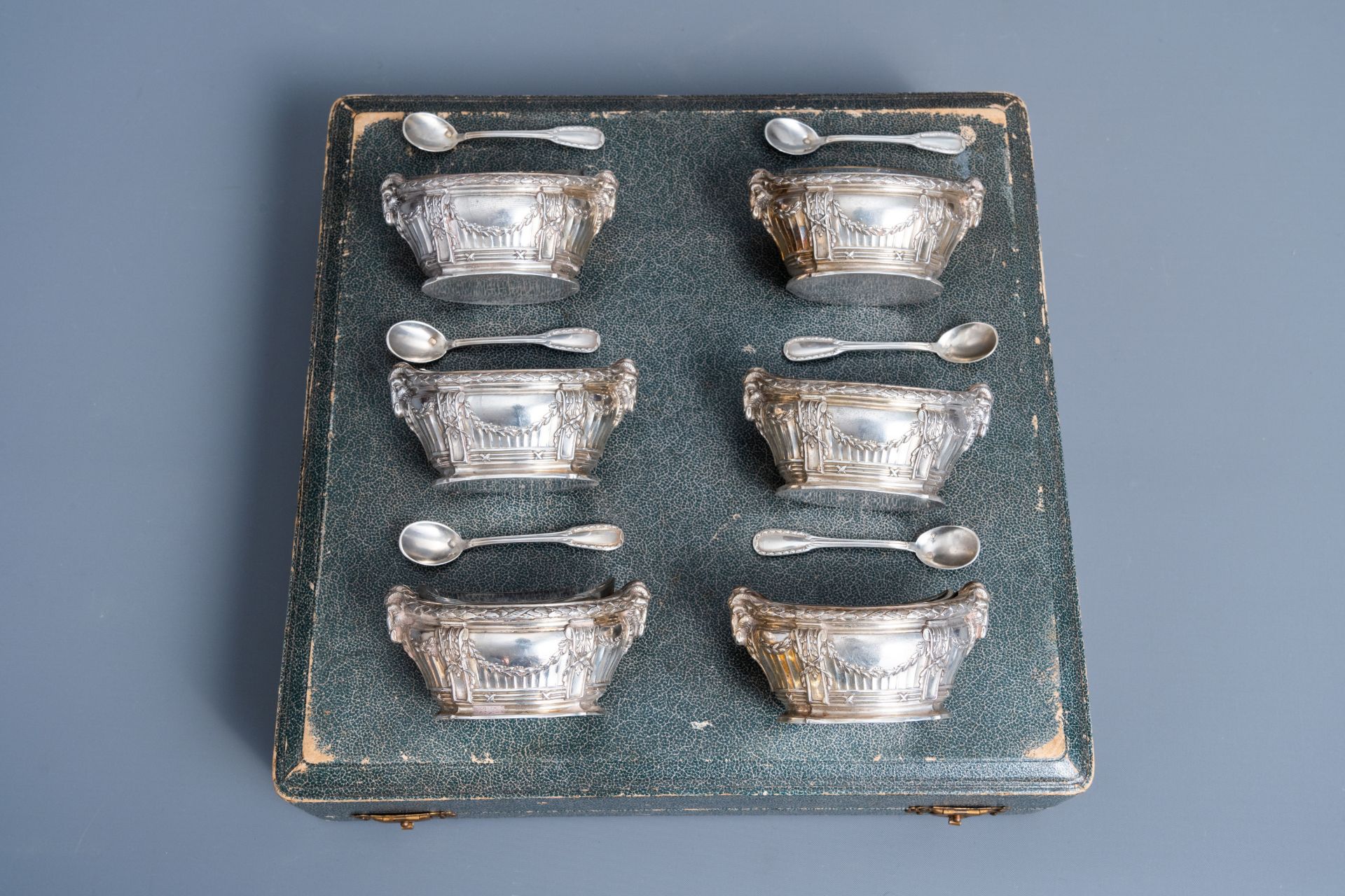 Six silver Louis XVI style salts with spoon with matching 'Wolfers Frres' case, 950/000, maker's ma - Image 6 of 20