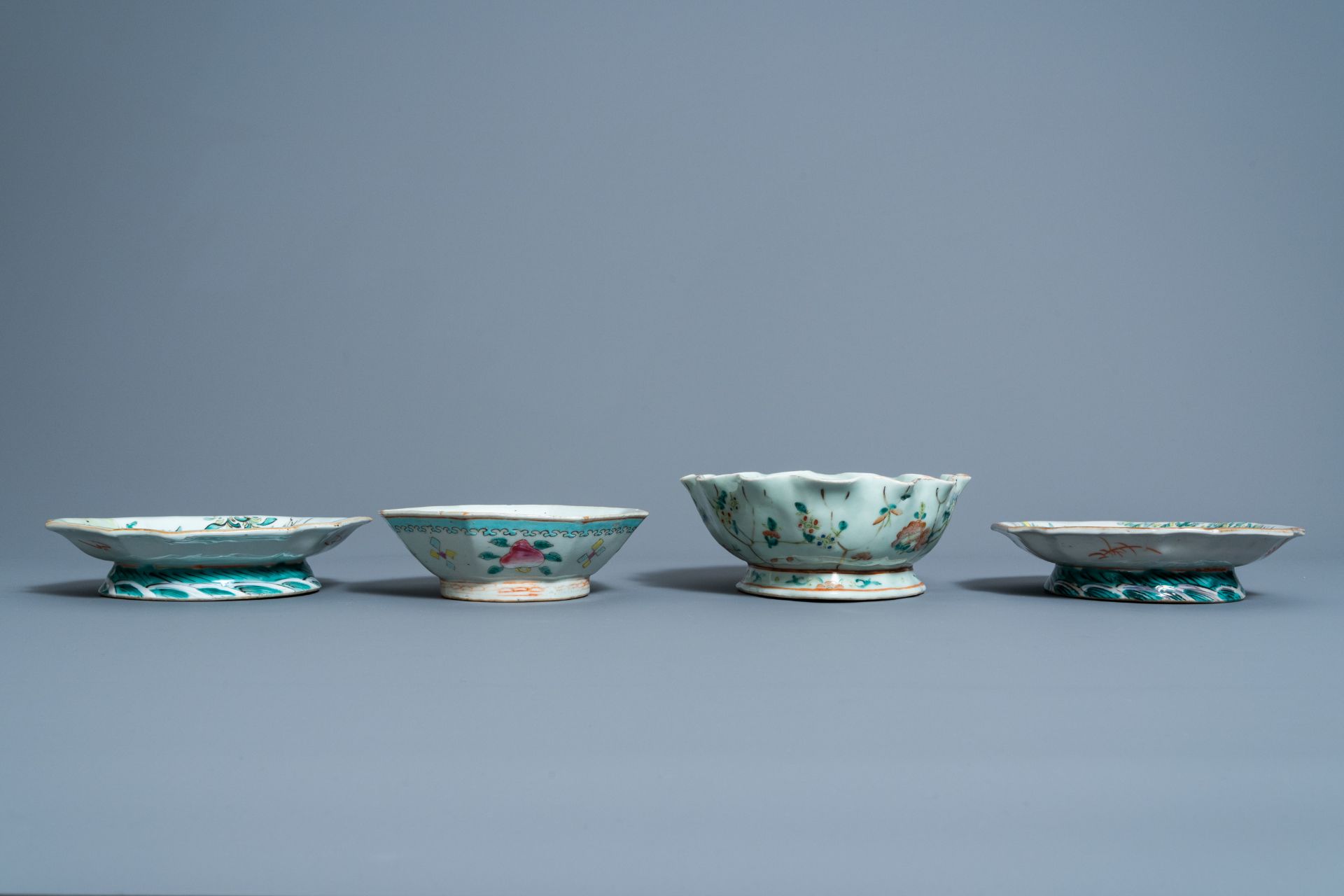 A varied collection of Chinese famille rose porcelain, 19th/20th C. - Image 6 of 12