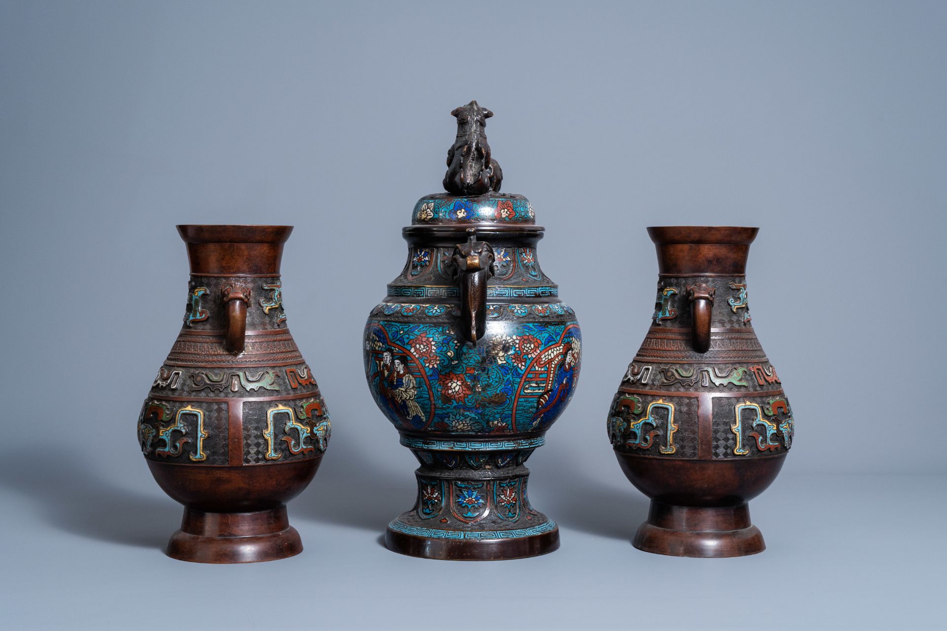 A pair of Chinese or Japanese cloisonnŽ and champlevŽ enamel vases and a 'koro' incense burner, Meij - Image 5 of 7