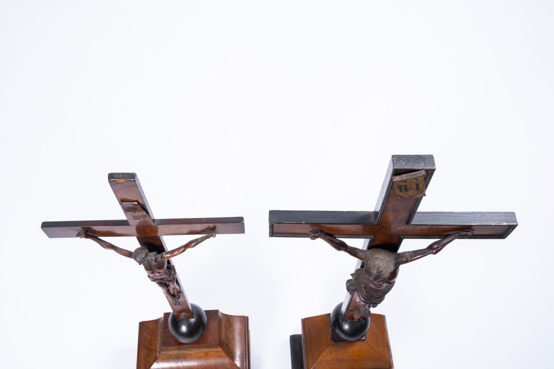 Two large inlaid wooden crucifixes with carved Corpus Christi, France or Flanders, 18th/19th C. - Image 8 of 9
