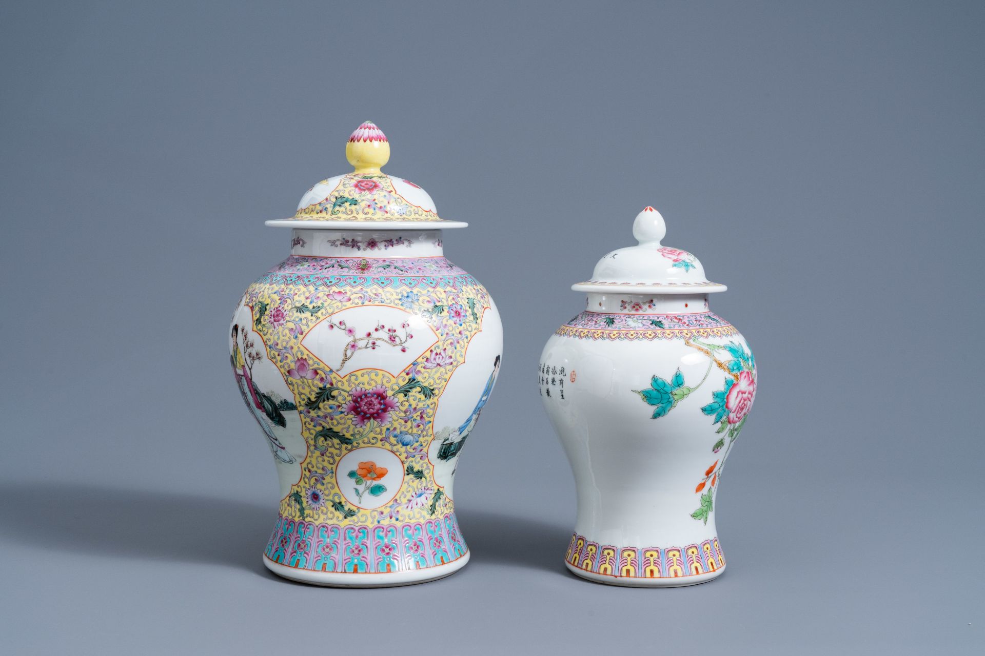 Two Chinese famille rose vases and covers and a plate with figures in a garden, Republic, 20th C. - Image 7 of 9