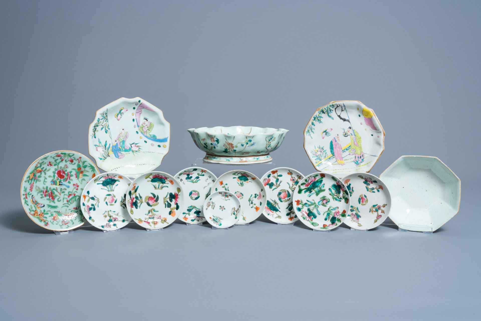 A varied collection of Chinese famille rose porcelain, 19th/20th C. - Image 2 of 12