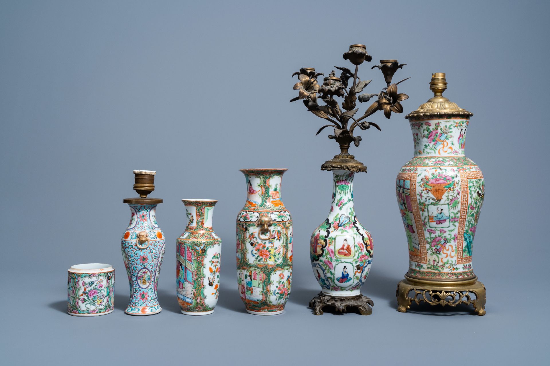 A varied collection of Chinese Canton famille rose porcelain, 19th C. - Bild 3 aus 7