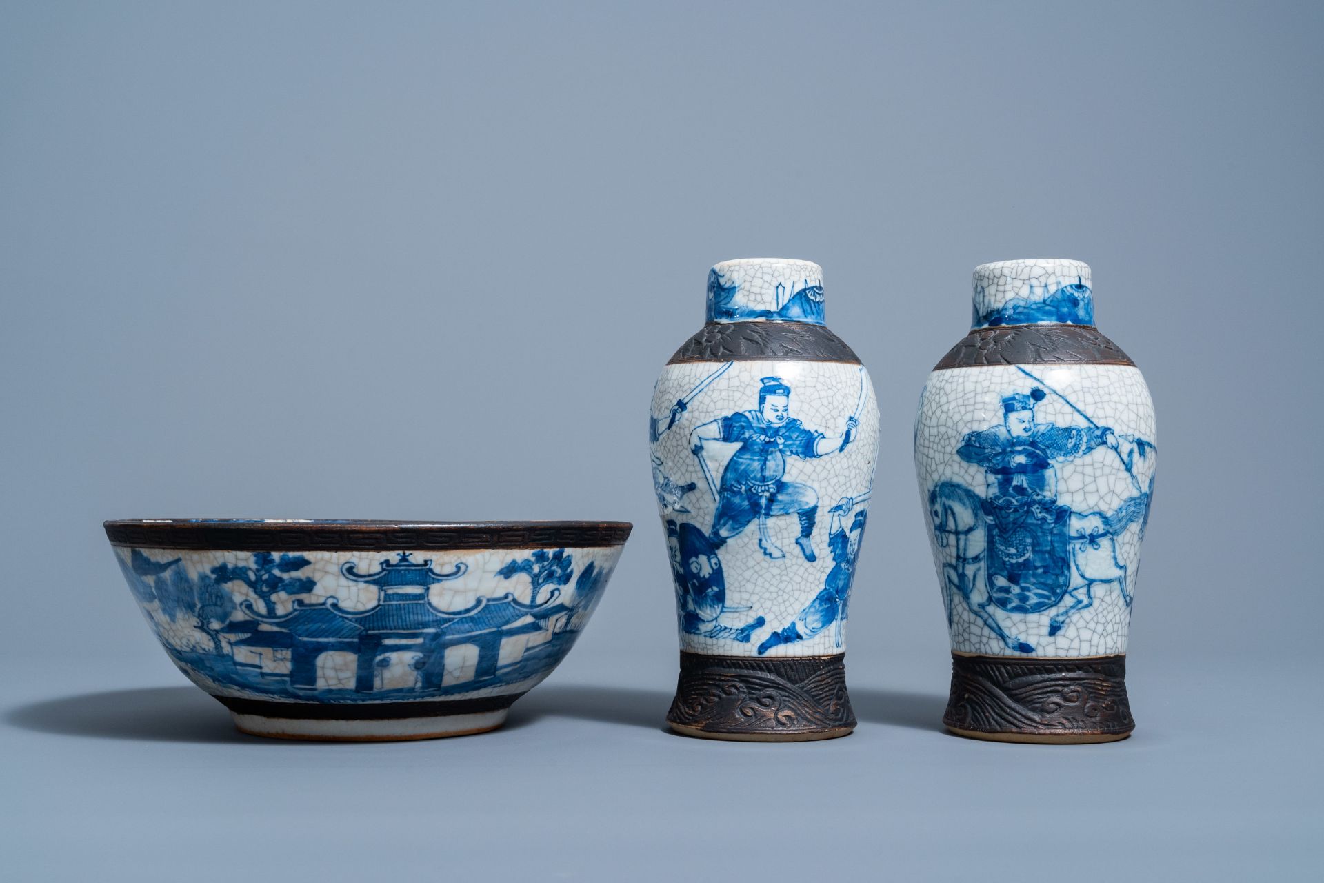 Two Chinese Nanking crackle glazed blue and white 'warrior' vases and a 'landscape' bowl, 19th/20th - Image 4 of 7