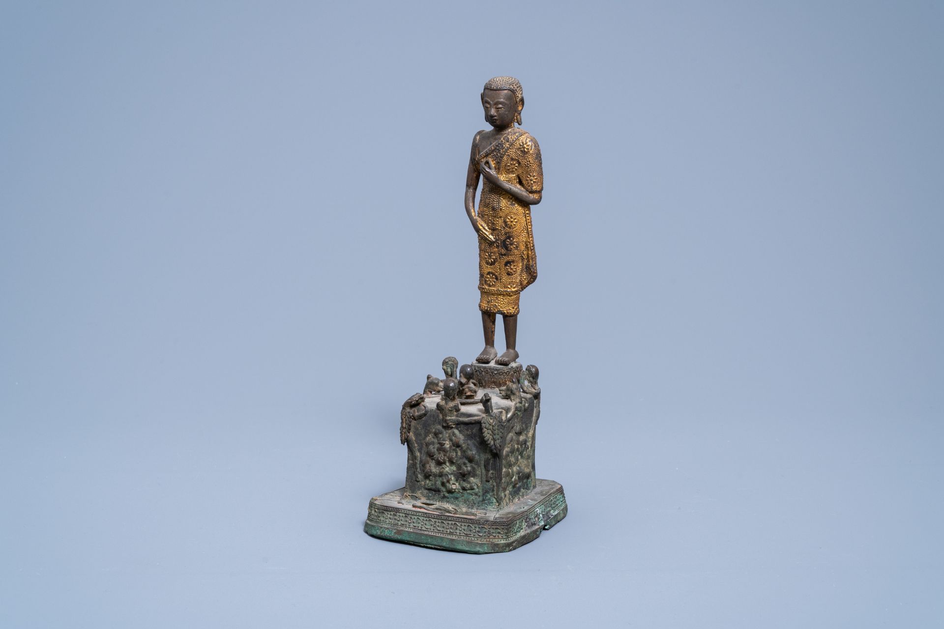 A gilt lacquered bronze figure of Phra Malai visiting Buddhist hell, Thailand, Ratanakosin, 19th C. - Image 2 of 8