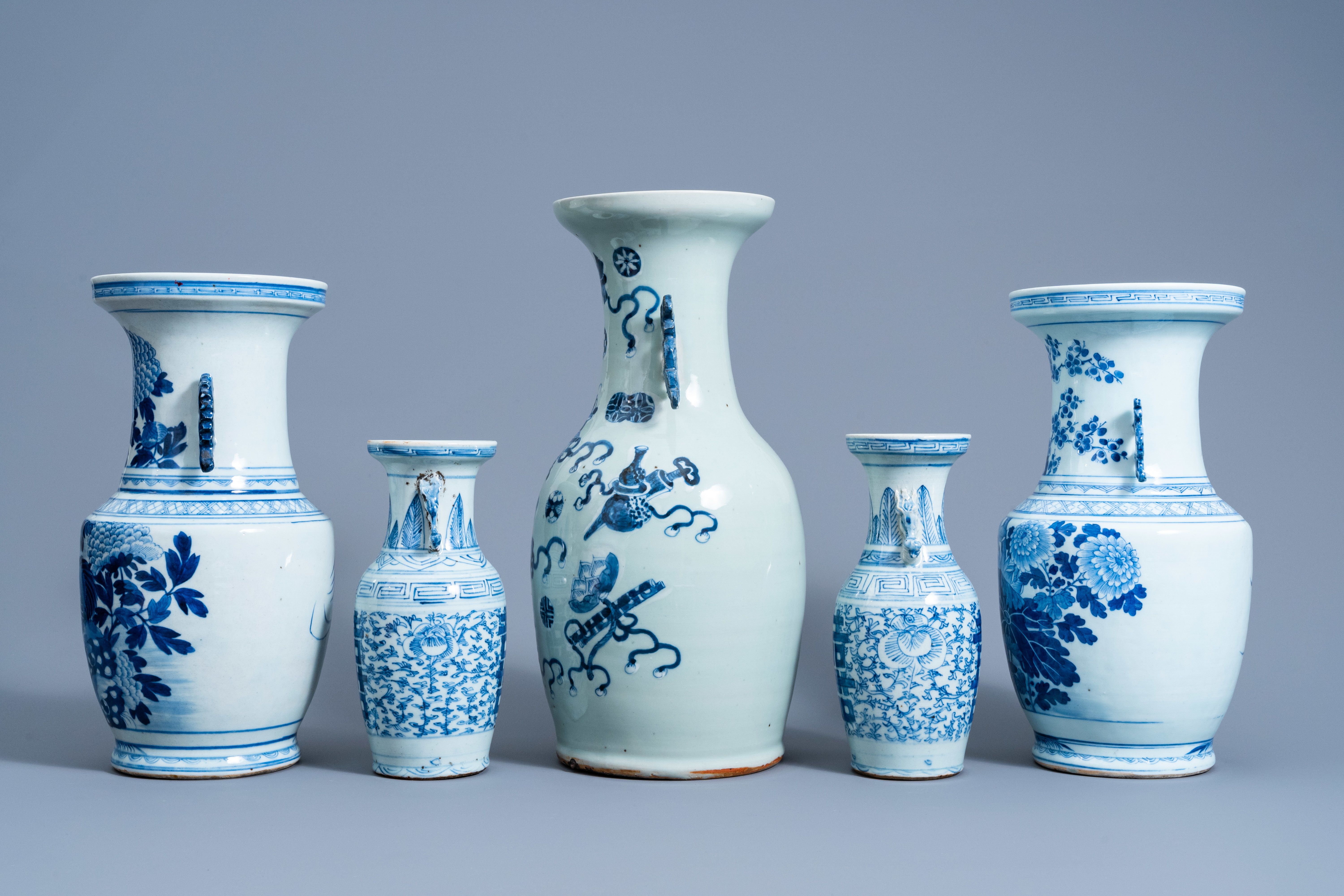 Ten various Chinese blue en white vases, 19th/20th C. - Image 3 of 13