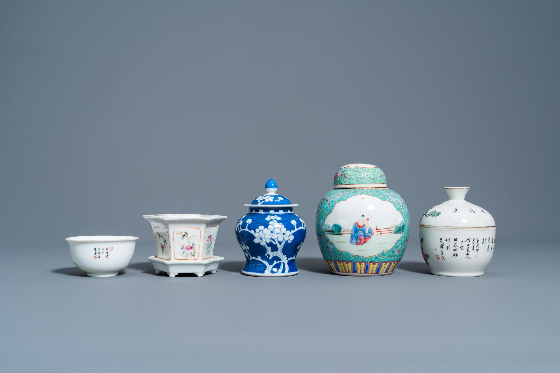 A varied collection of Chinese blue, white, famille rose andÊ qianjiang cai porcelain, Kangxi and la - Image 10 of 15