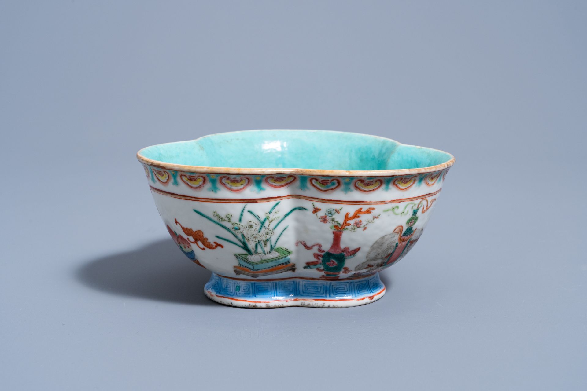 A three-lobed Chinese famille rose 'antiquities' bowl, Daoguang mark and of the period - Image 2 of 8