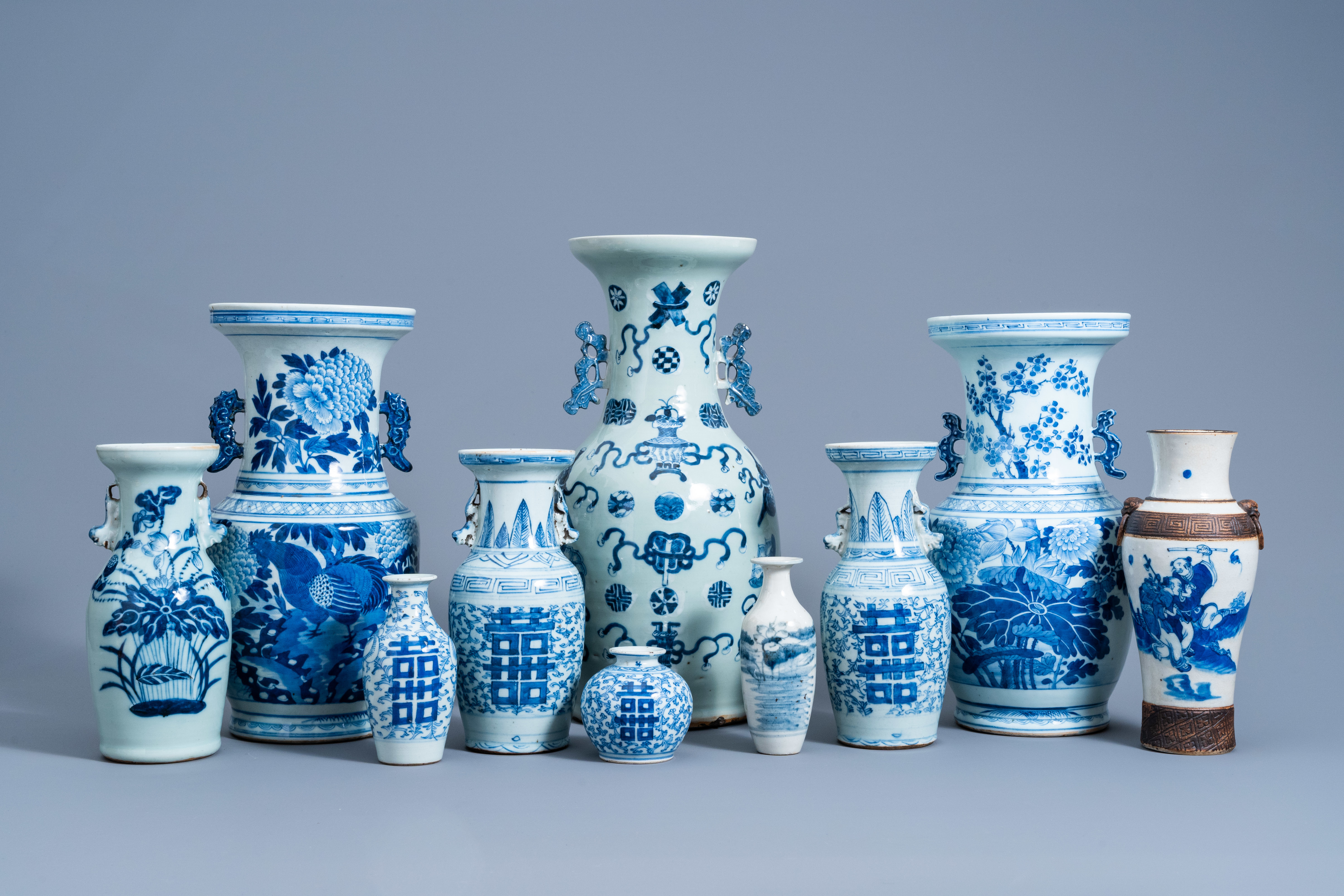 Ten various Chinese blue en white vases, 19th/20th C.