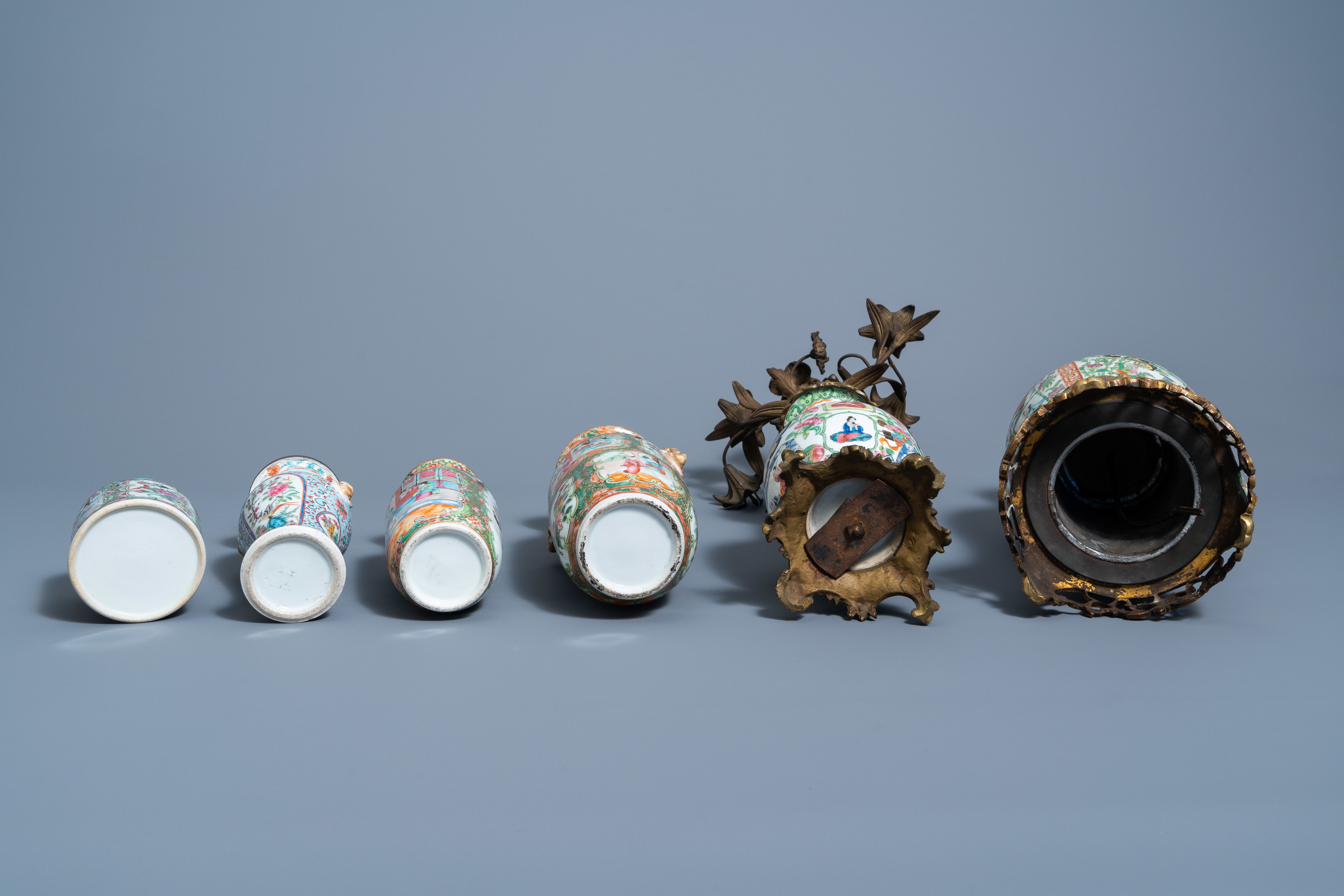 A varied collection of Chinese Canton famille rose porcelain, 19th C. - Image 7 of 7