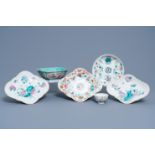 A varied collection of Chinese famille rose porcelain with floral design, 19th/20th C.