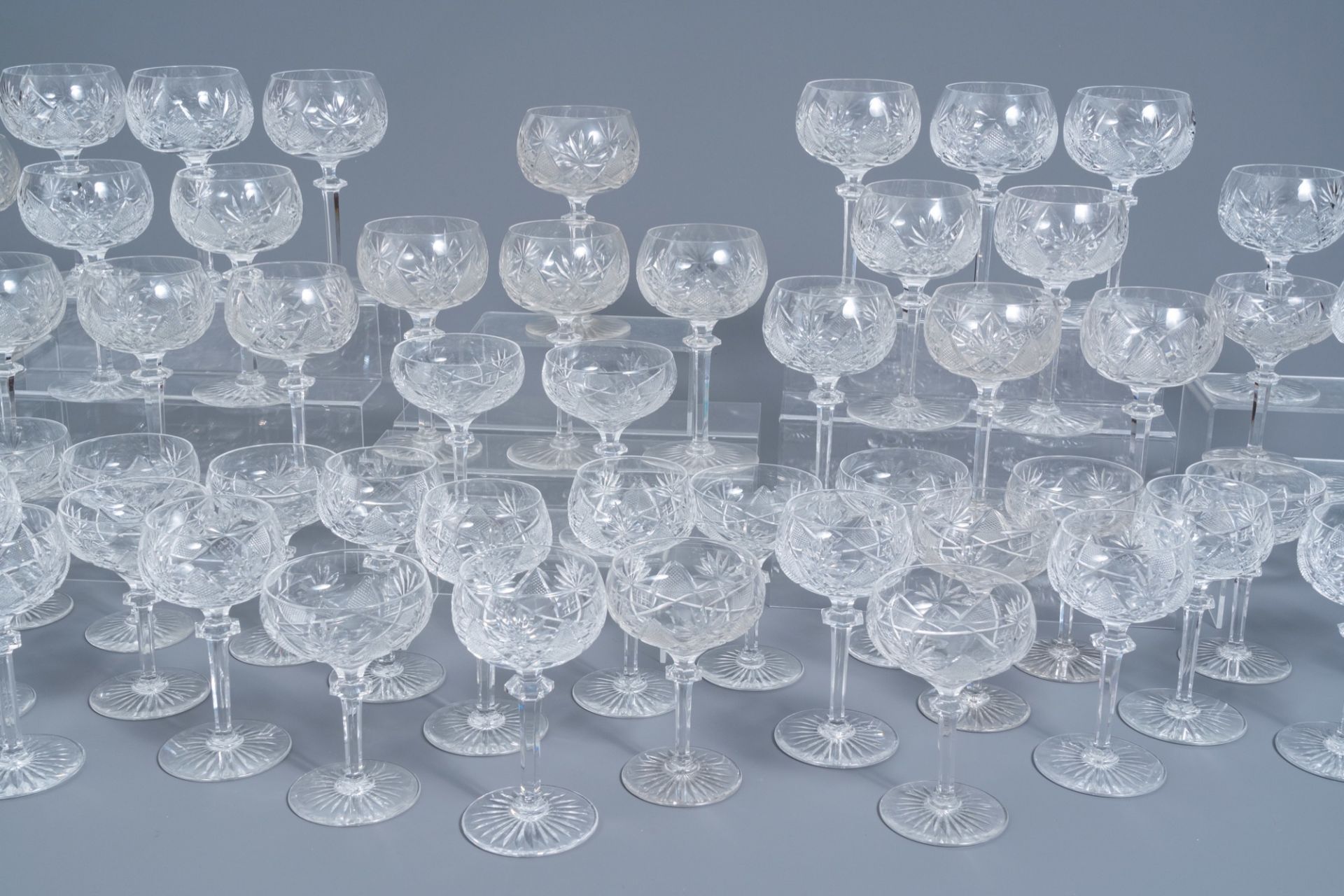 An extensive collection of clear crystal cut glasses, Val Saint Lambert, 20th C. - Bild 4 aus 9