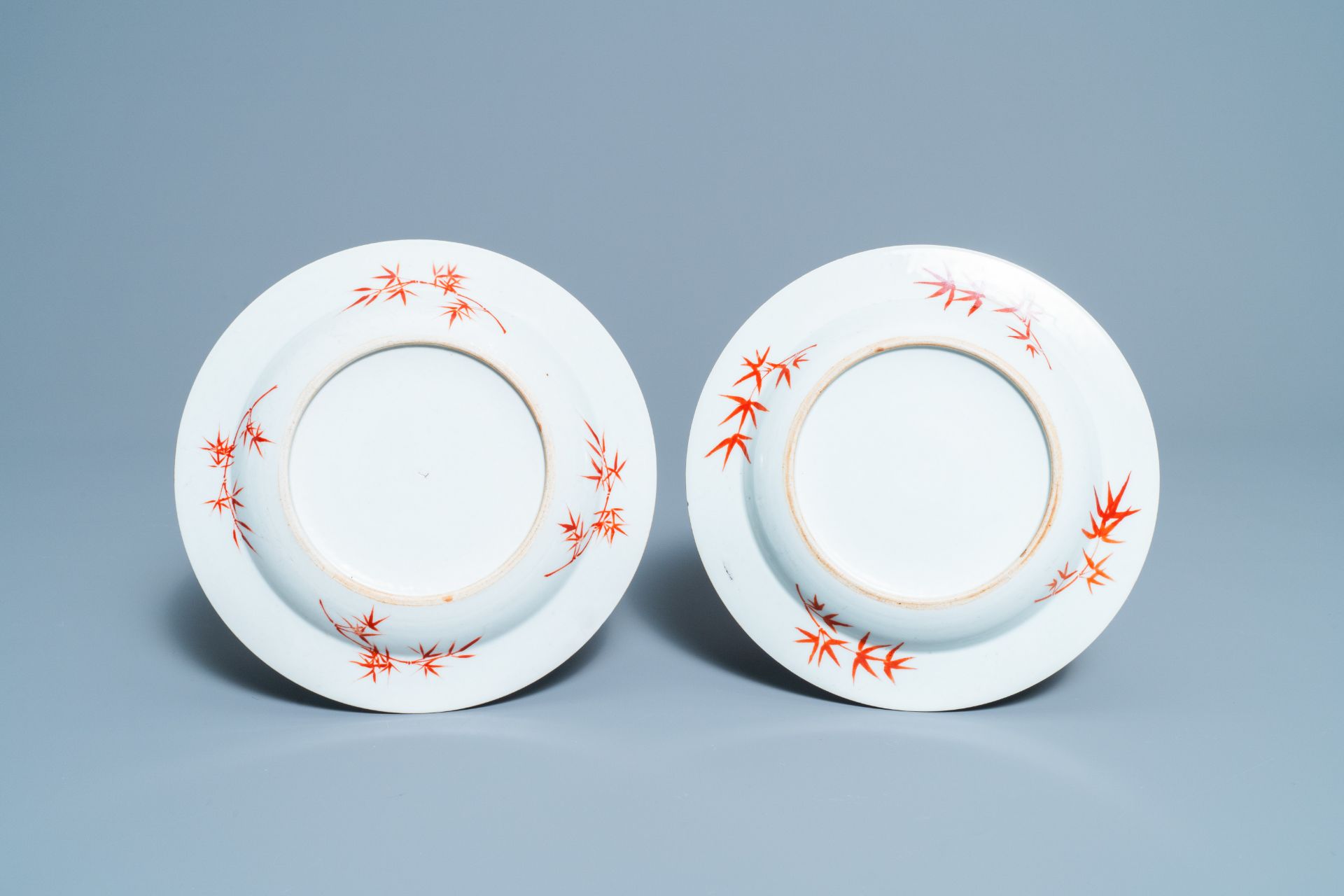 Four Chinese famille verte 'fish' plates, 20th C. - Image 5 of 5