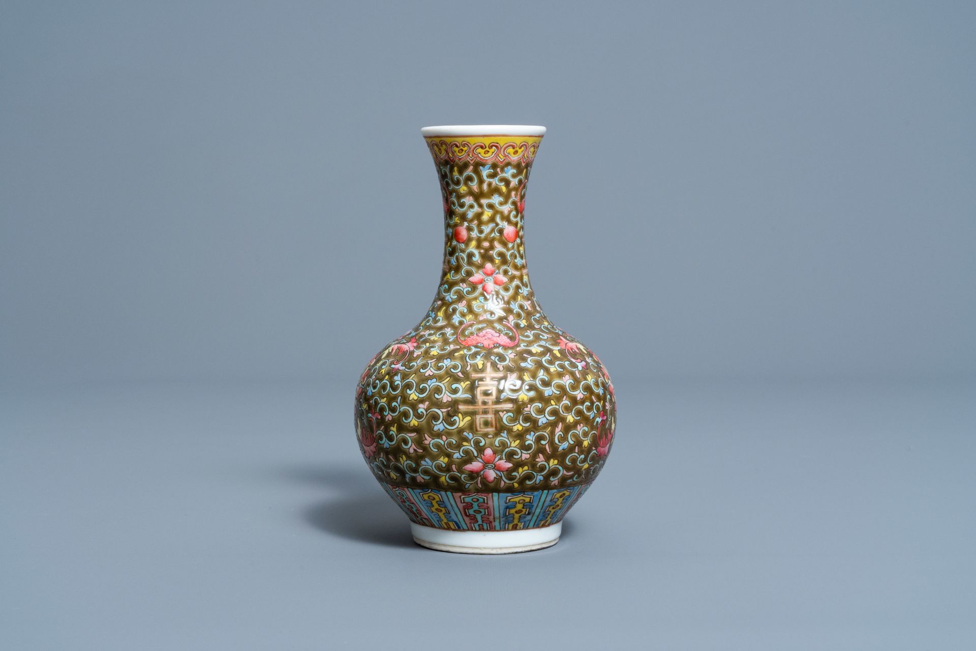 A Chinese famille rose brown ground vase with floral design, 'Happiness' mark, Republic, 20th C. - Image 3 of 6