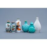 Four various Chinese porcelain and hardstone snuff bottles, 19th/20th C.