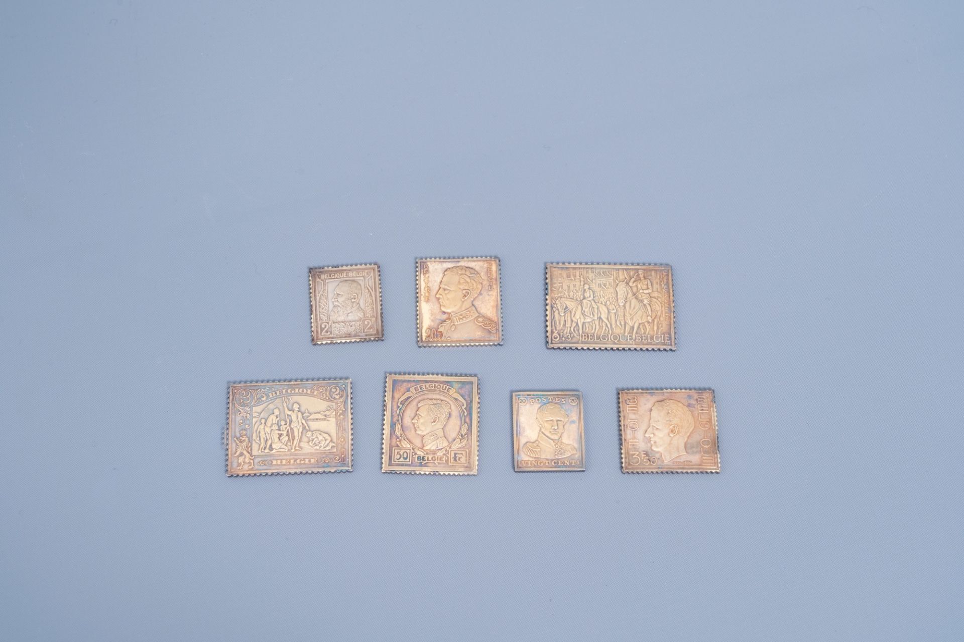 A collection of 25 Belgian silver-gilt stamps with matching case, the 'Dynastie-verzameling', 925/00 - Image 13 of 19