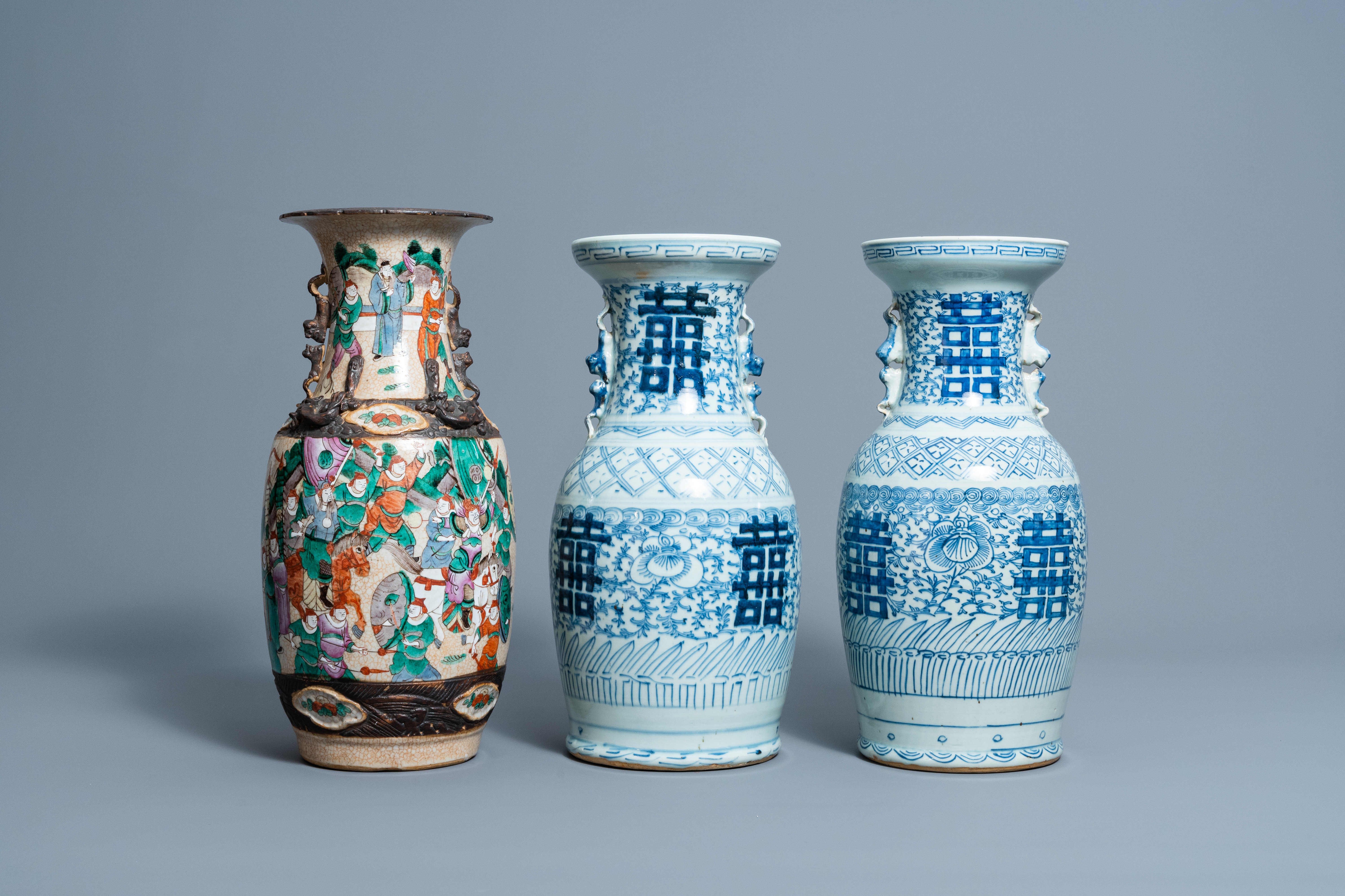 A varied collection of Chinese blue, white and Nanking crackle glazed famille rose porcelain, Qianlo - Image 4 of 9