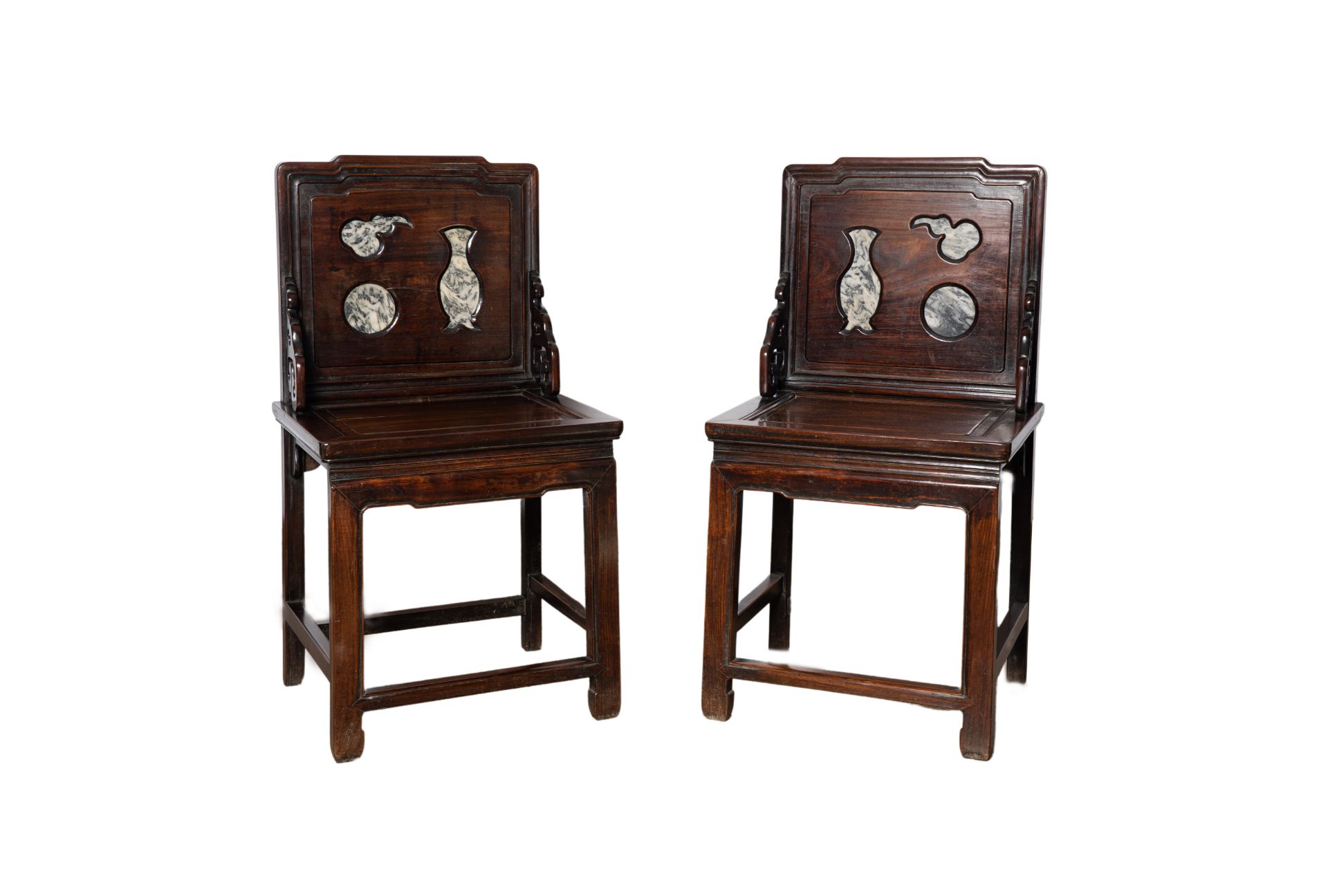 A pair of Chinese wood chairs with dreamstone plaques, 19th/20th C. - Image 2 of 8