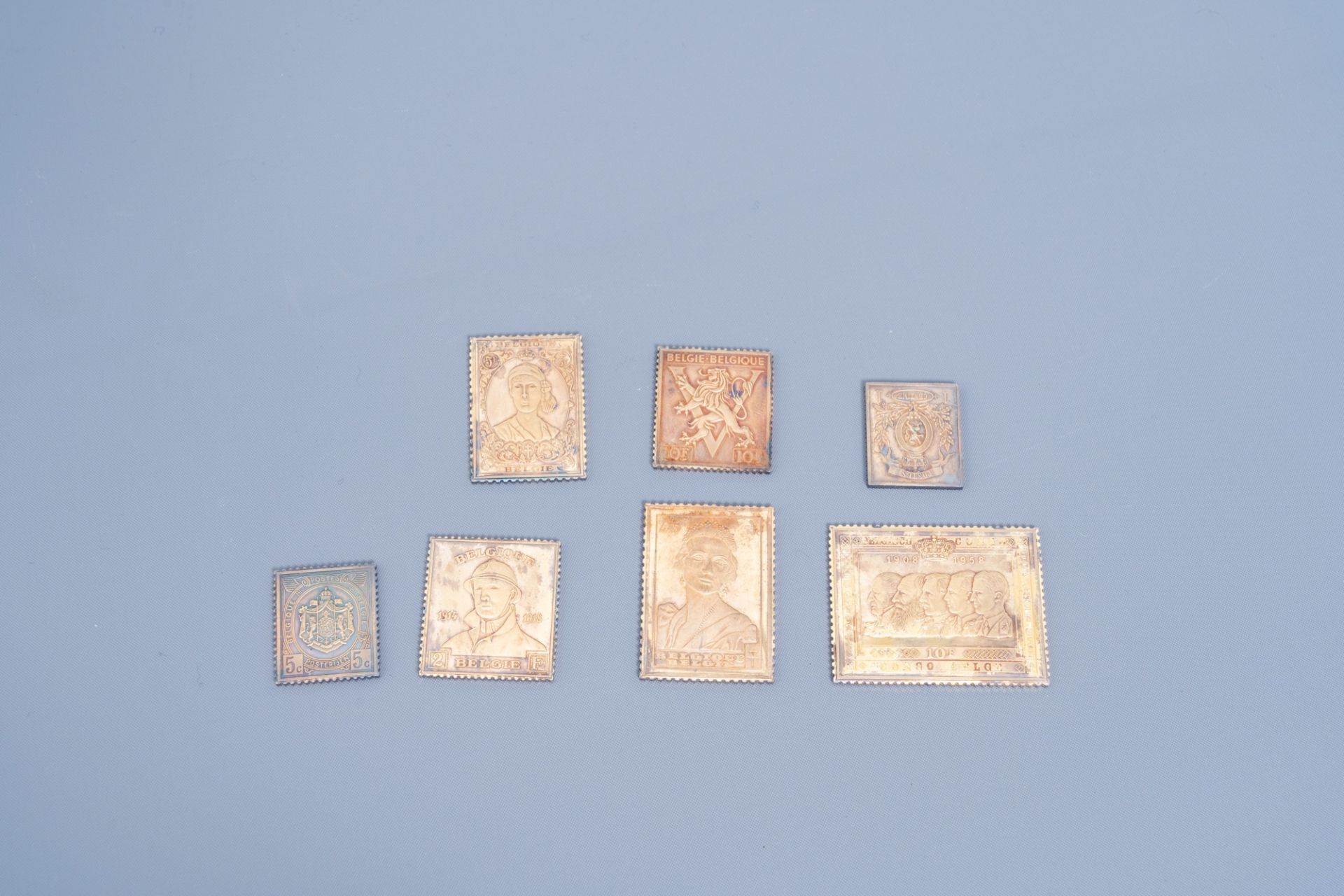 A collection of 25 Belgian silver-gilt stamps with matching case, the 'Dynastie-verzameling', 925/00 - Image 9 of 19