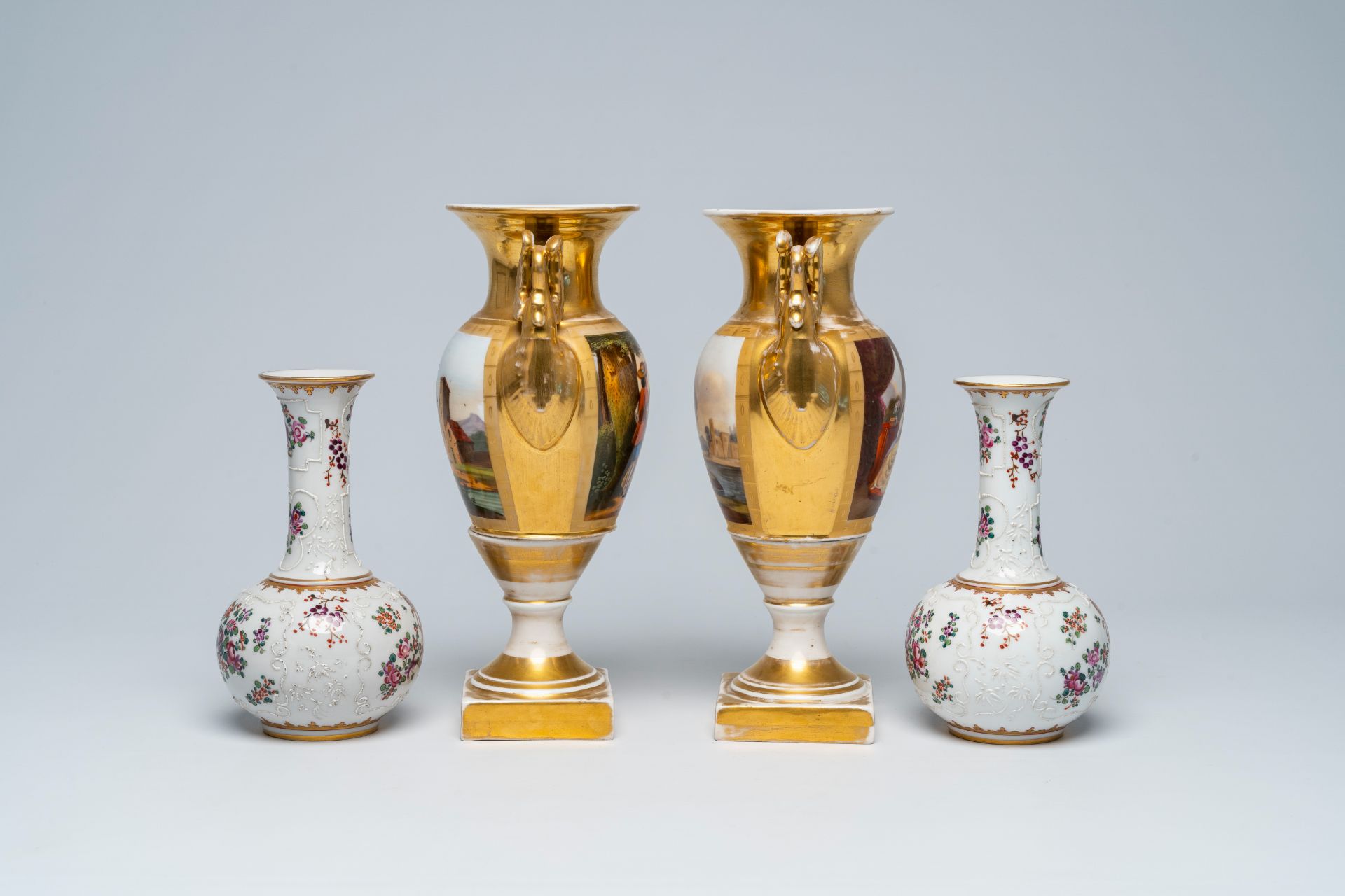 A pair of French gilt and polychrome vases and a pair of famille rose style vases with a coat of arm - Bild 5 aus 8
