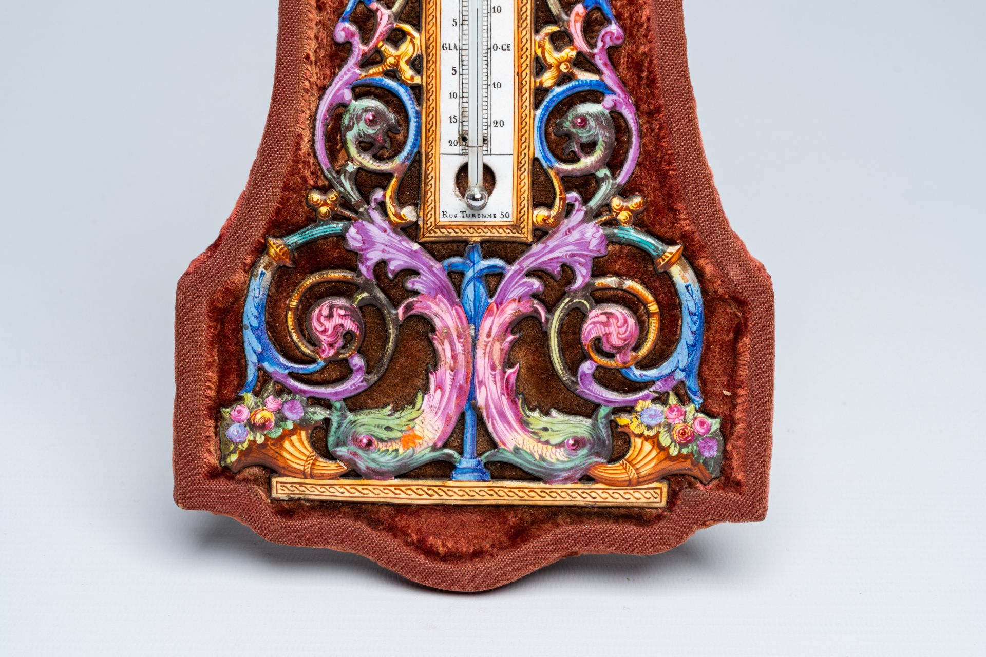A fine French enamel thermometer with floral design, signed A. Pottier, Paris, 19th/20th C. - Image 3 of 4
